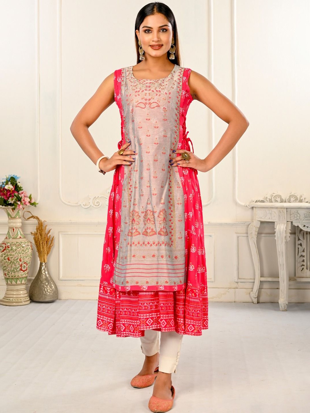 

JIVORA Printed Flared Kurta, Pink