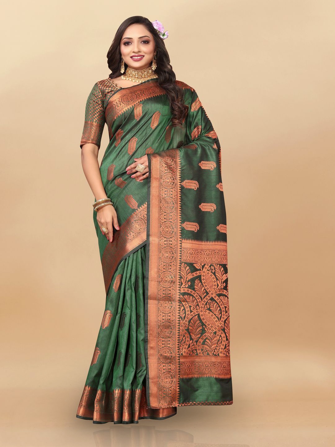 

MOKSHA DESIGNS Ethnic Motifs Zari Pure Silk Kanjeevaram Saree, Green