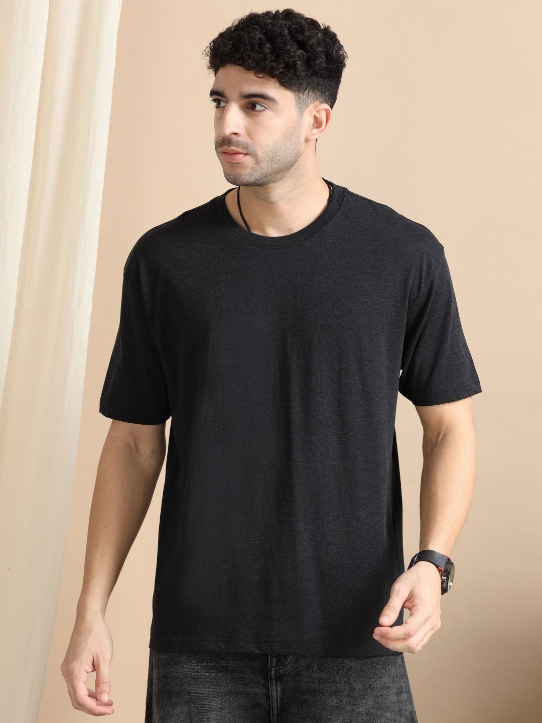 

Dogi Verg Men Solid Round Neck Cotton Oversized T-shirt, Grey