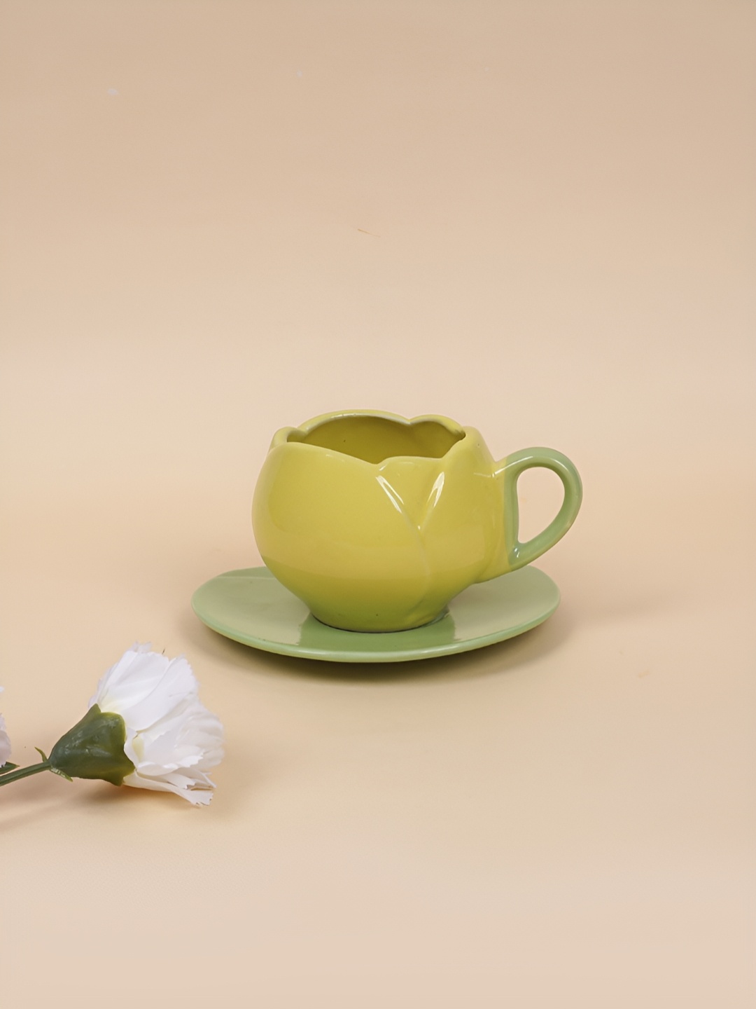 

NURTURE INDIA Yellow & Green 2 Pieces Ceramic Glossy Tulip Cups and Saucers