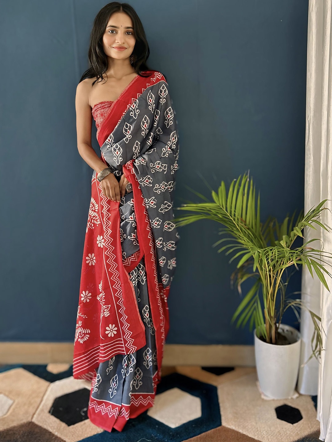 

Anouk Ethnic Motifs Pure Cotton Bagh Saree, Grey