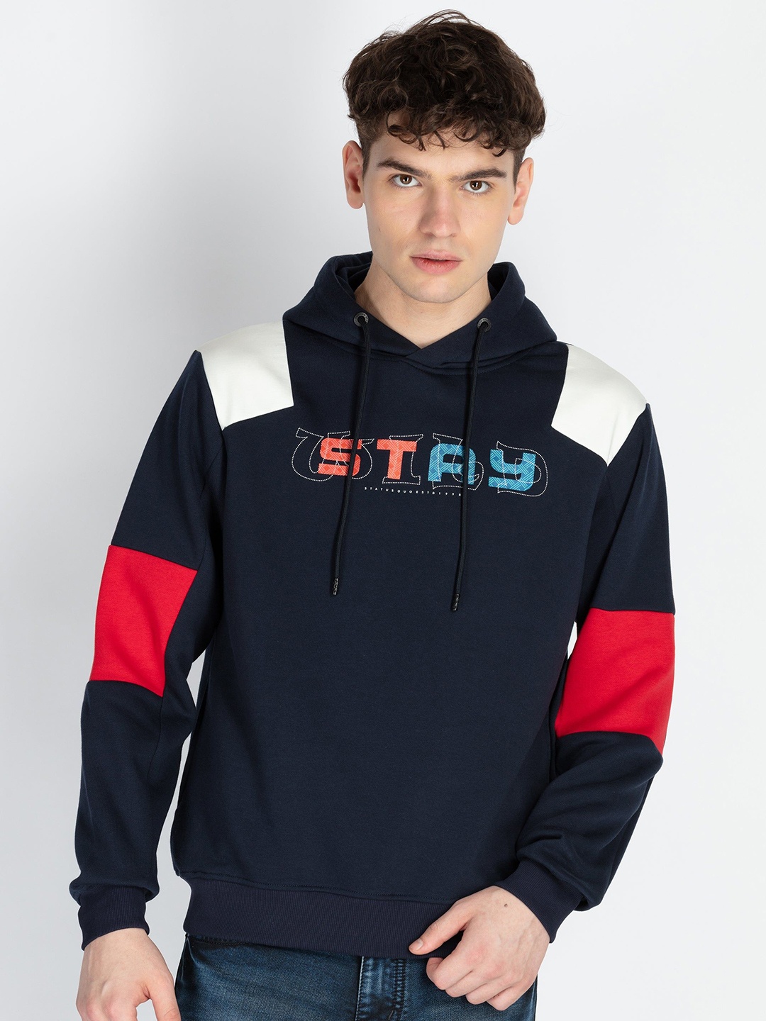 

Status Quo Men Colourblocked Hooded Sweatshirt, Navy blue