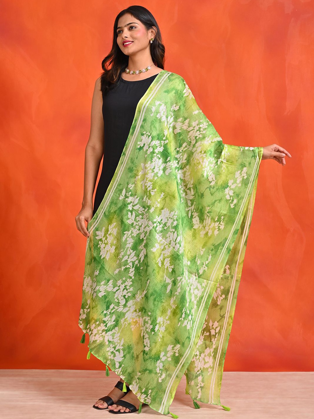 

HELLA FASHIONS Printed Dupatta, Lime green