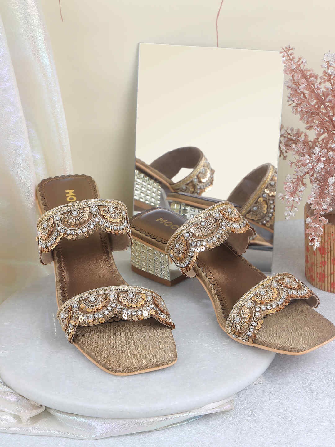 

Mochi Block Sandals, Gold