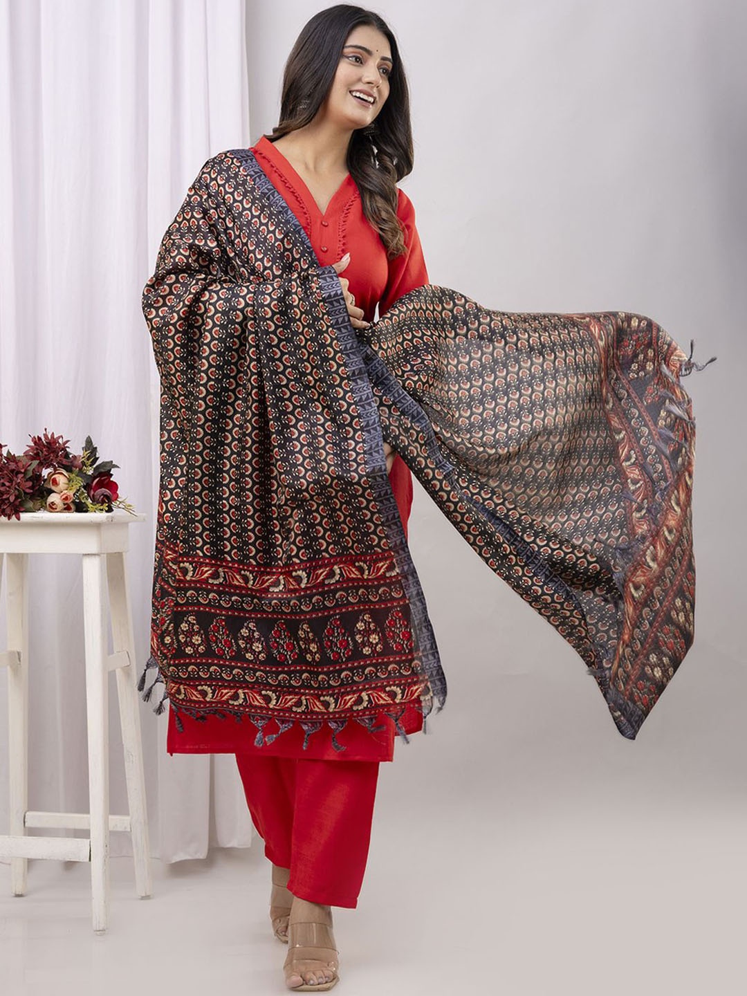 

Nayo V-Neck Straight Kurta with Trousers & Dupatta, Red
