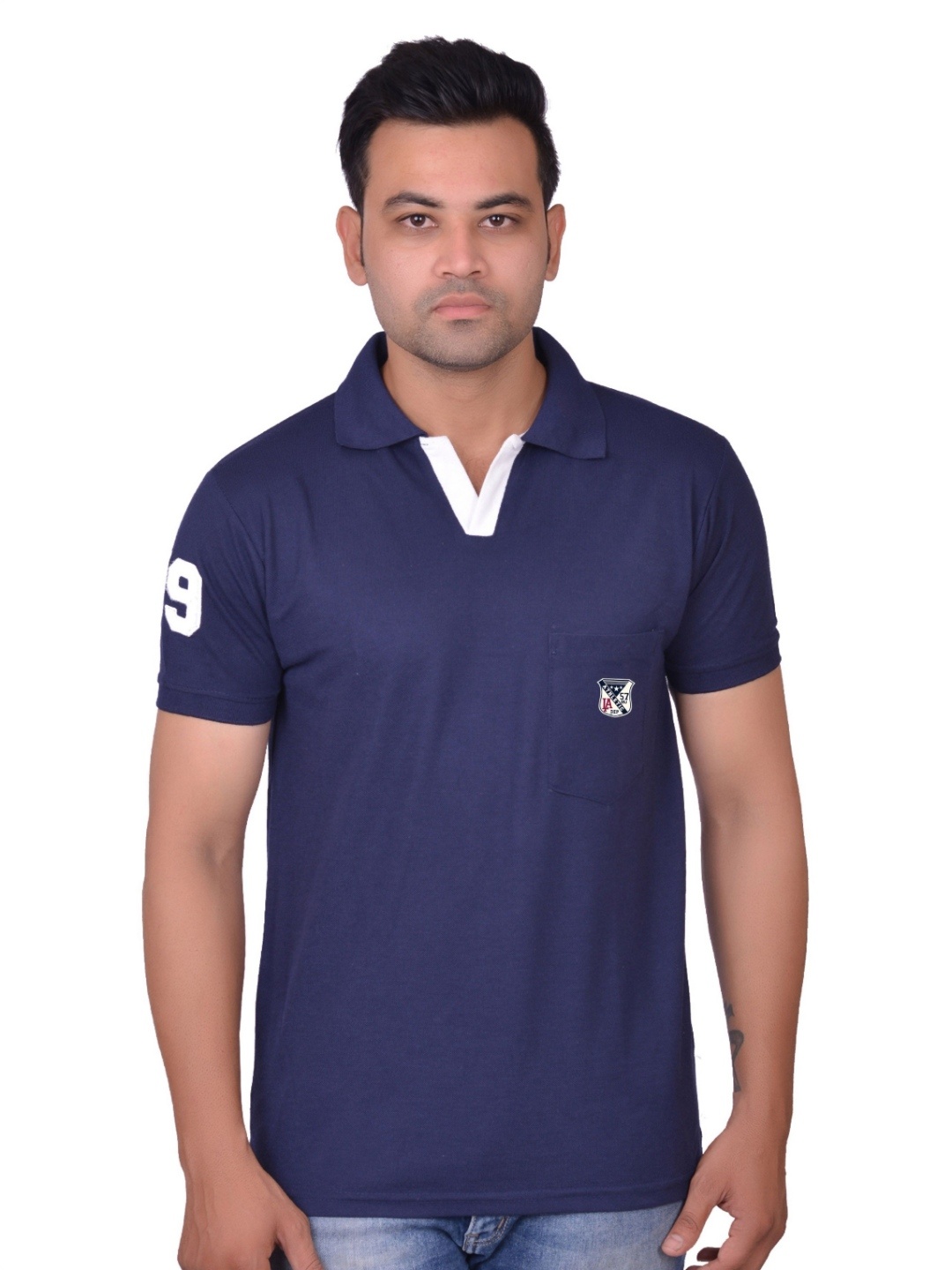 

LA MILANO Men Polo Collar Applique Slim Fit T-shirt, Navy blue