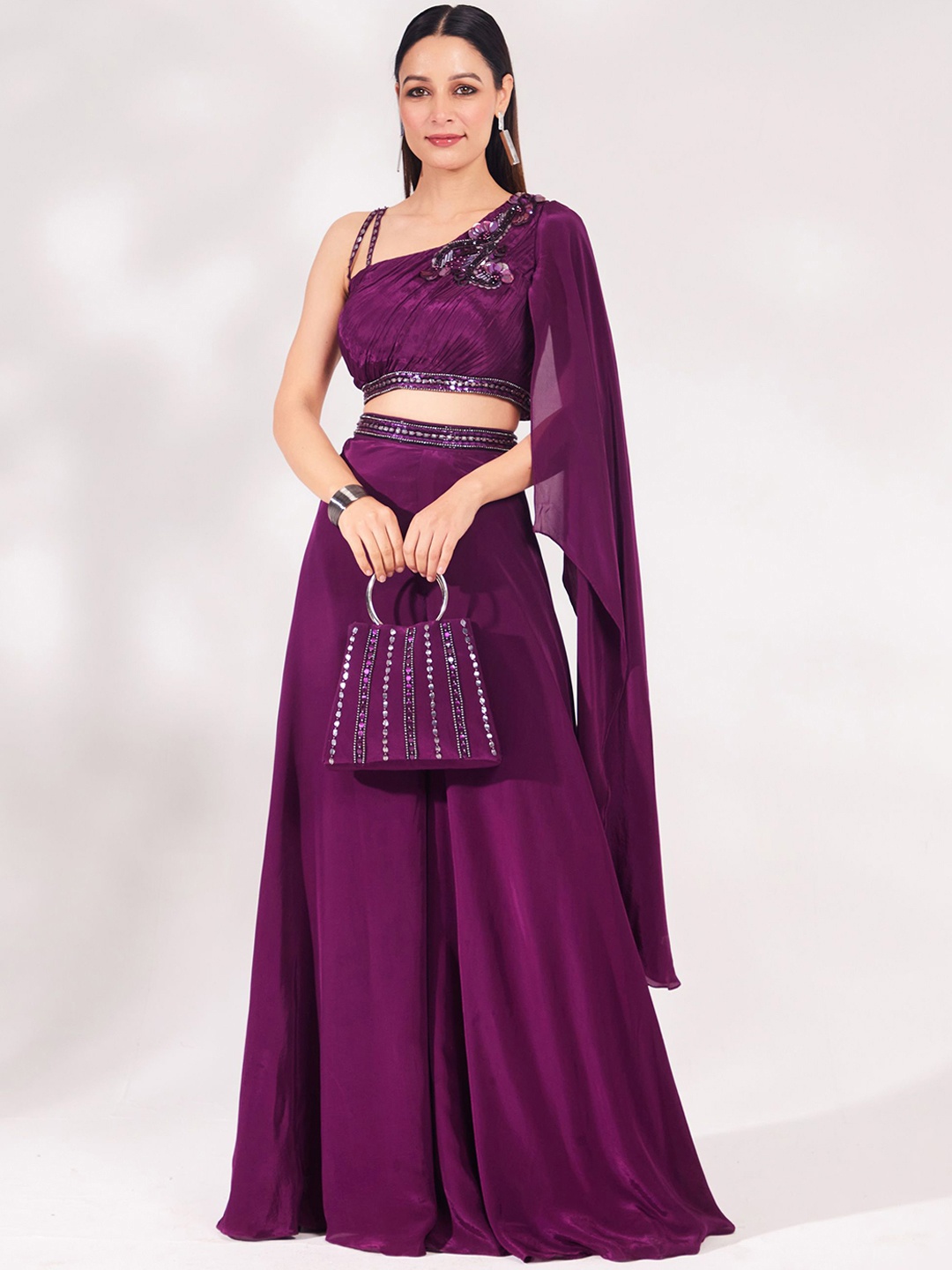 

Chaashni by Maansi & Ketan Embellished Top & Palazoos, Burgundy