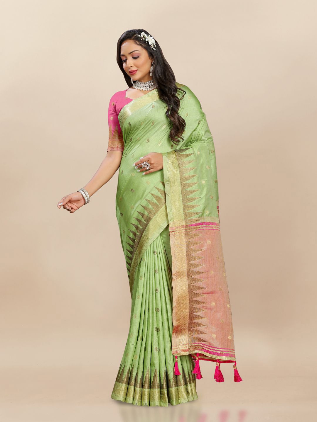 

MOKSHA DESIGNS Ethnic Motifs Zari Pure Silk Kanjeevaram Saree, Green