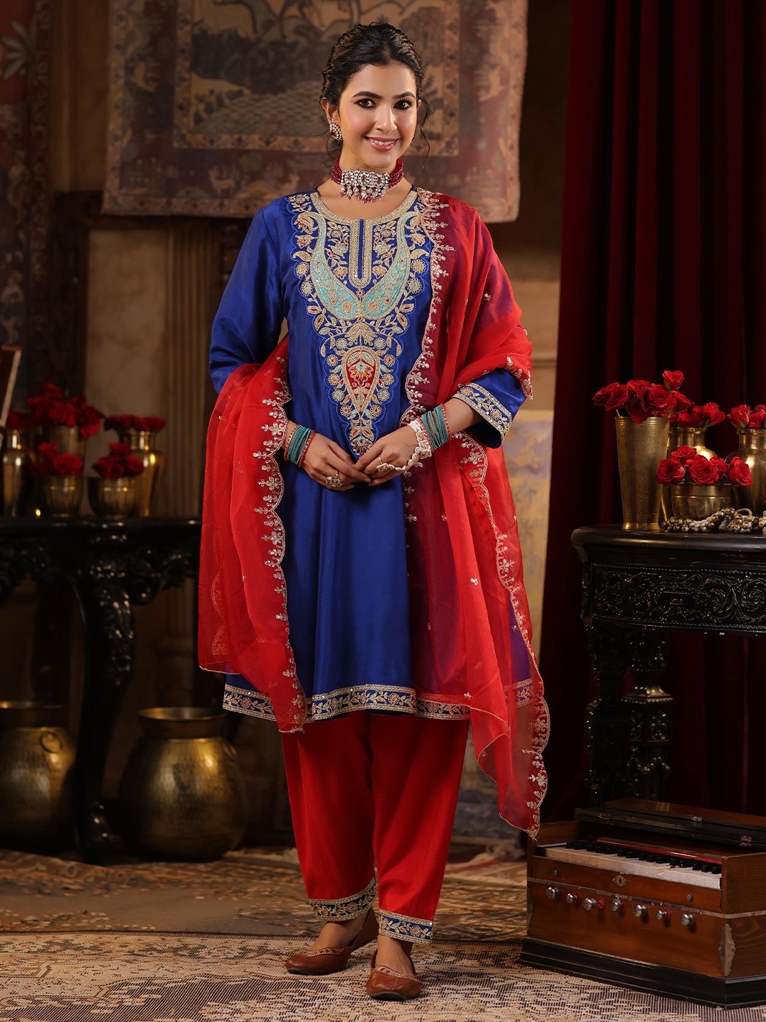 

SCAKHI Ethnic Motifs Embroidered Panelled Thread Work Anarkali Kurta With Salwar & Dupatta, Blue