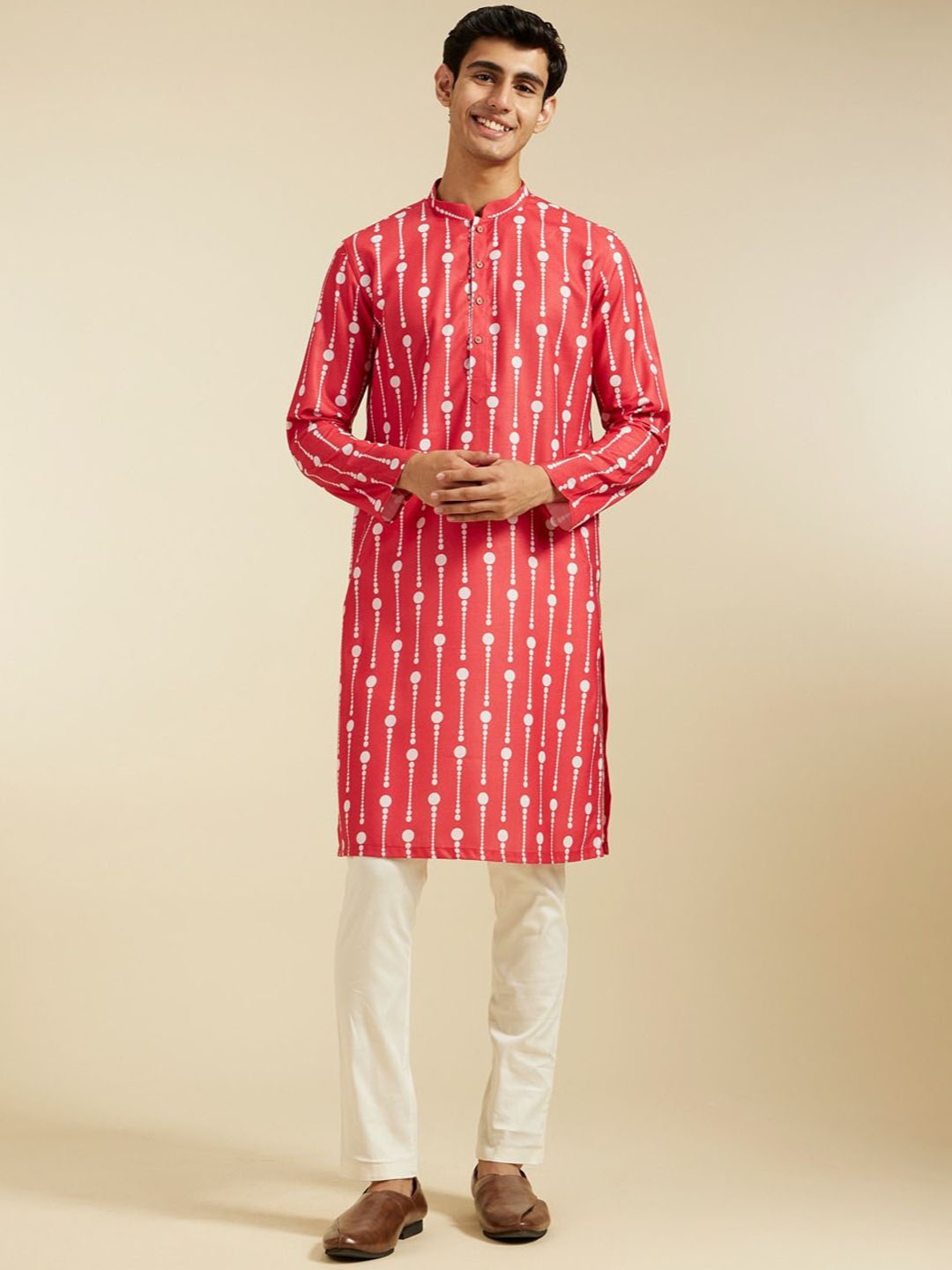 

Diwas by Manyavar Geometric Printed Mandarin Collar Straight Kurta, Red