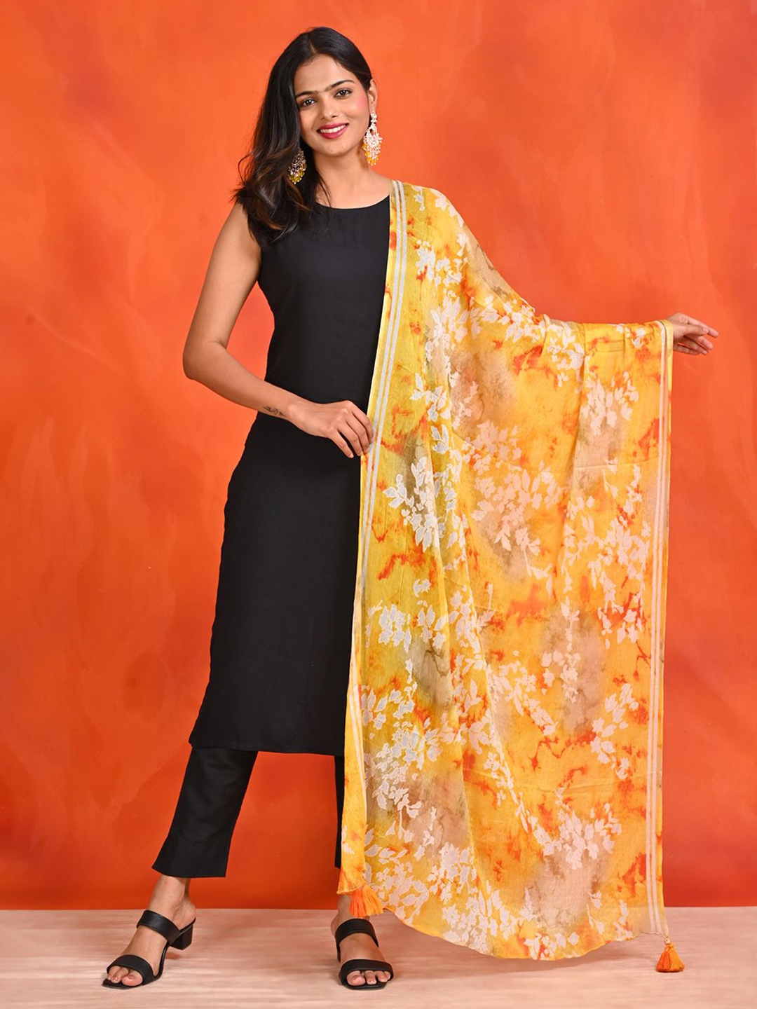 

HELLA FASHIONS Printed Dupatta, Yellow