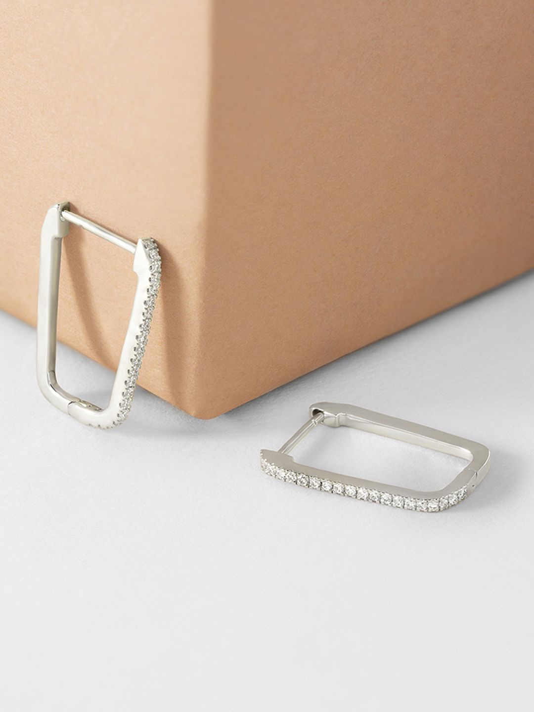 

Mia by Tanishq Women Minimalist Glow 14 KT Gold & Diamond Hoop Earrings - 2.556g, White