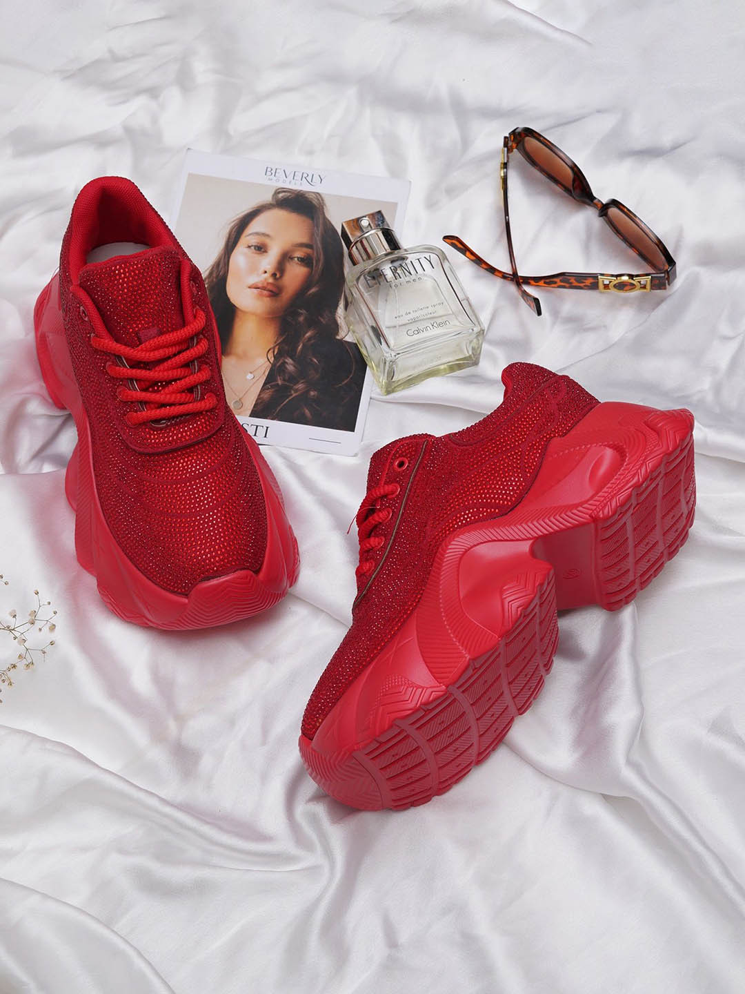 

THE WHITE POLE Women Sneakers, Red