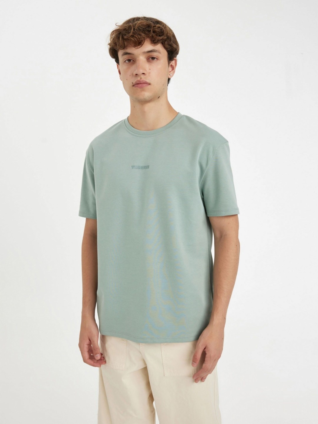

DeFacto Men Solid Round Neck Cotton T-shirt, Green