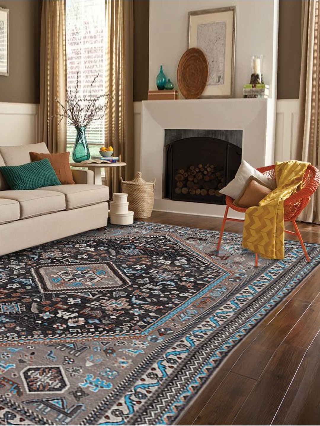 

DDecor Grey & Black Traditional Anti Skid Carpet