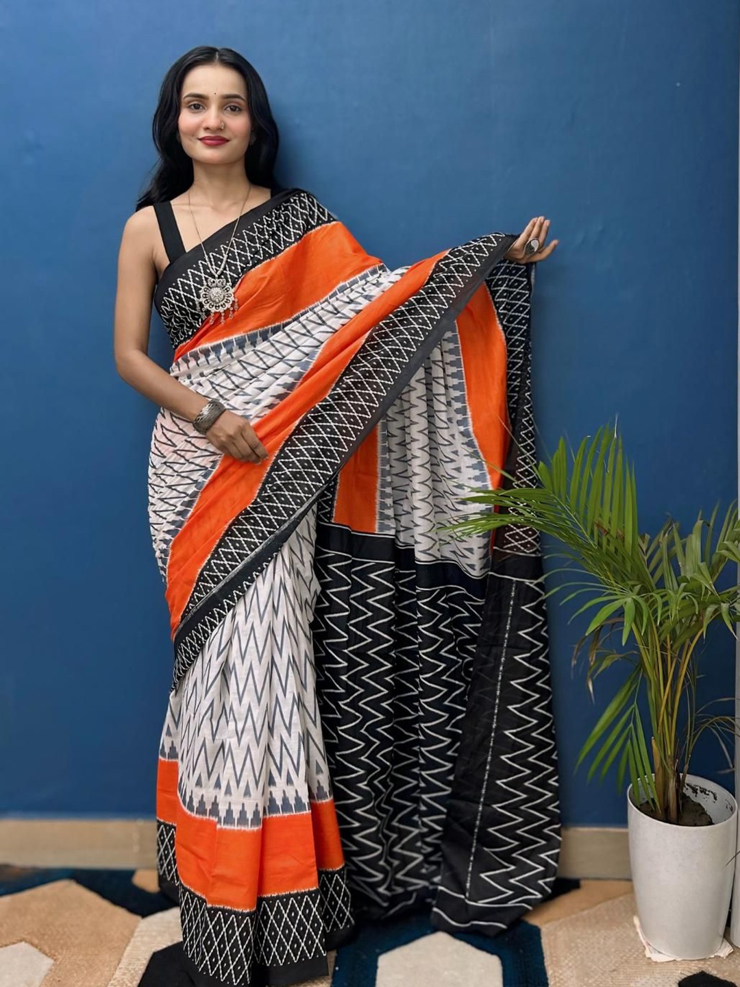 

Anouk Pure Cotton Bagh Saree, Grey