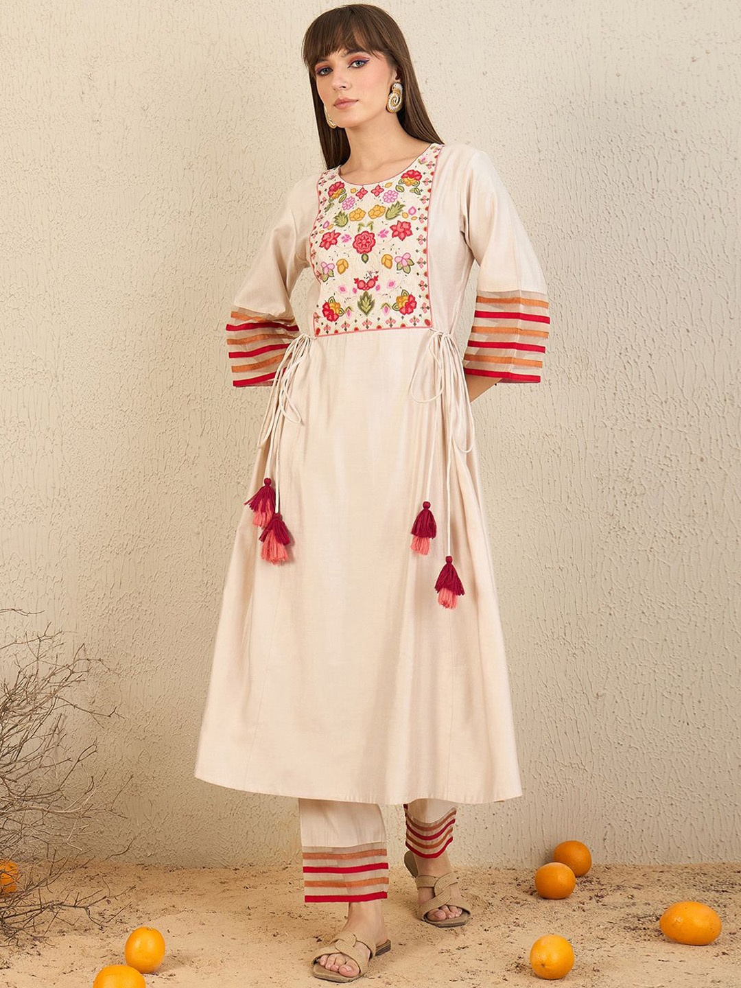 

Indo Era Floral Embroidered Empire Thread Work Liva A-Line Kurta with Trousers, Off white