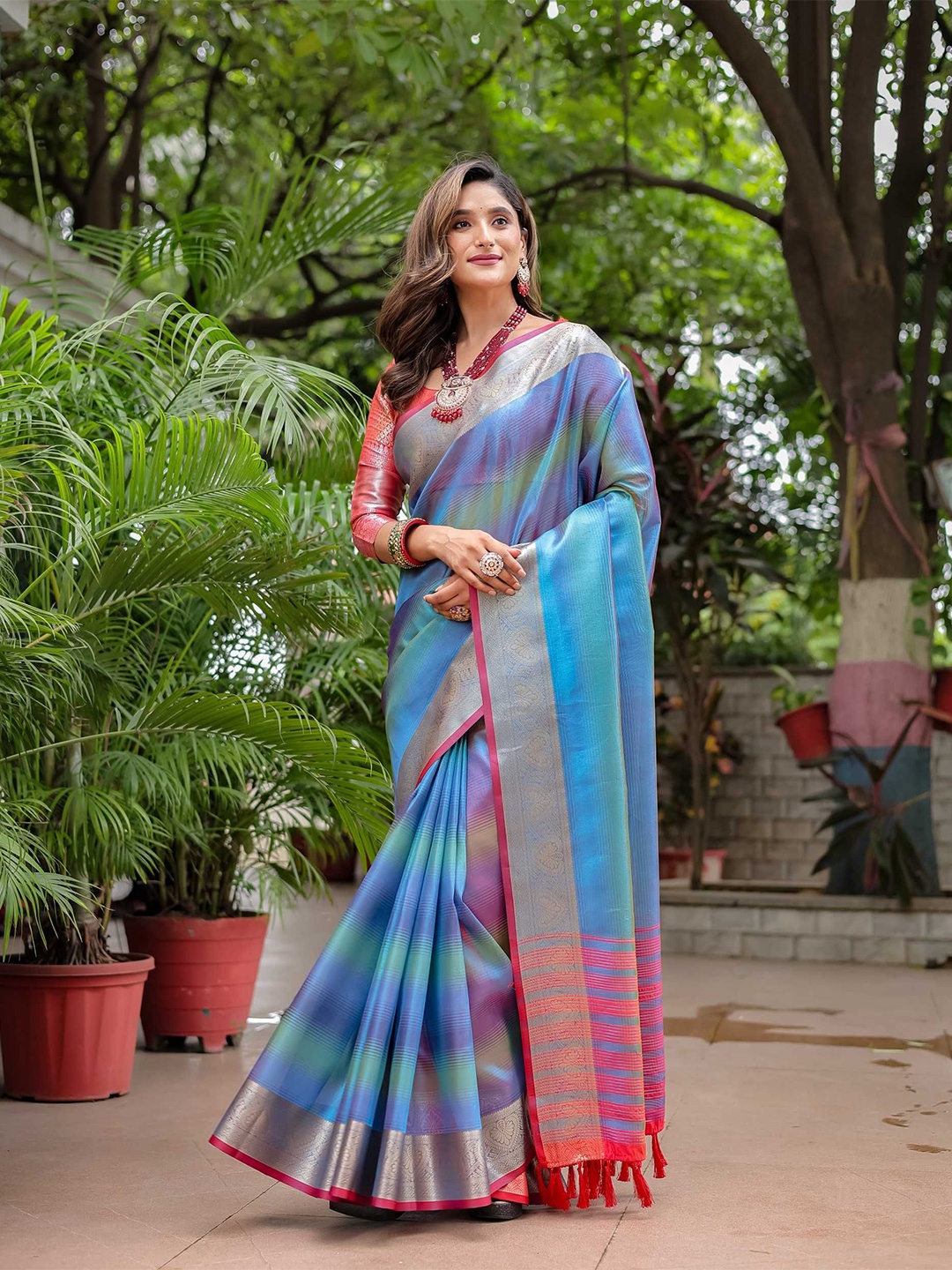 

Kandora Woven Design Zari Pure Silk Banarasi Saree, Blue