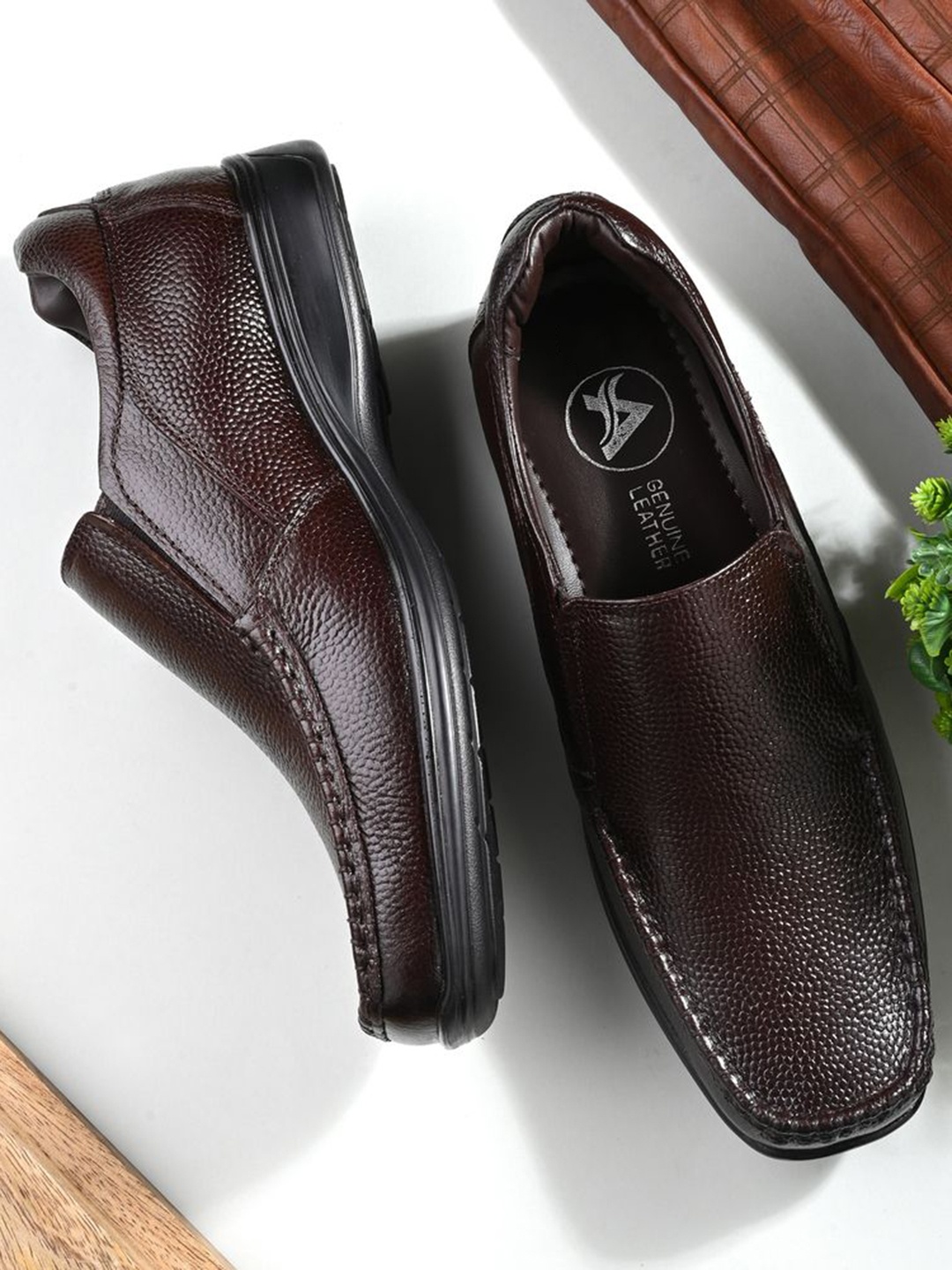 

Auserio Men Solid Leather Formal Slip-On Shoes, Brown