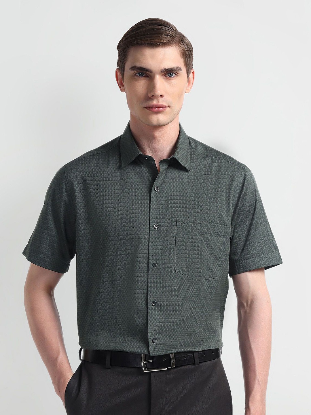 

Arrow Men Floral Opaque Printed Formal Shirt, Green