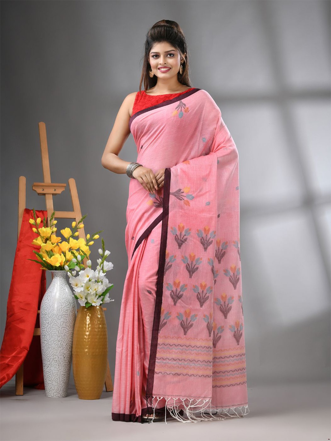 

Charukriti Floral Pure Cotton Saree, Peach