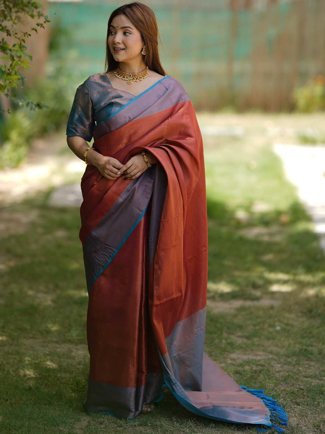 

Kandora Woven Design Zari Pure Silk Kanjeevaram Saree, Maroon