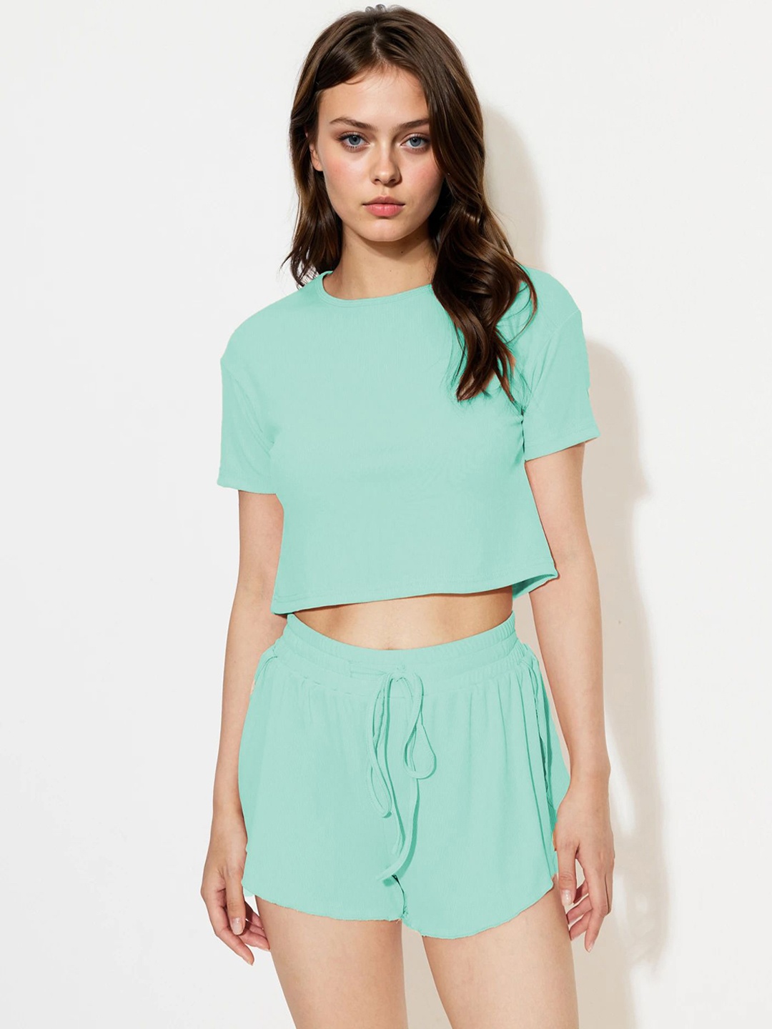 

Kotty Round Neck Top With Shorts, Green
