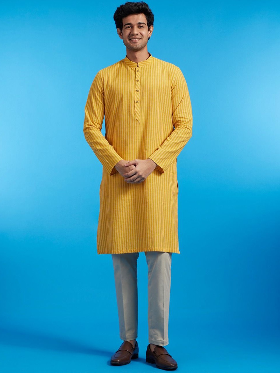 

Diwas by Manyavar Striped Printed Mandarin Collar Straight Cotton Kurta, Mustard