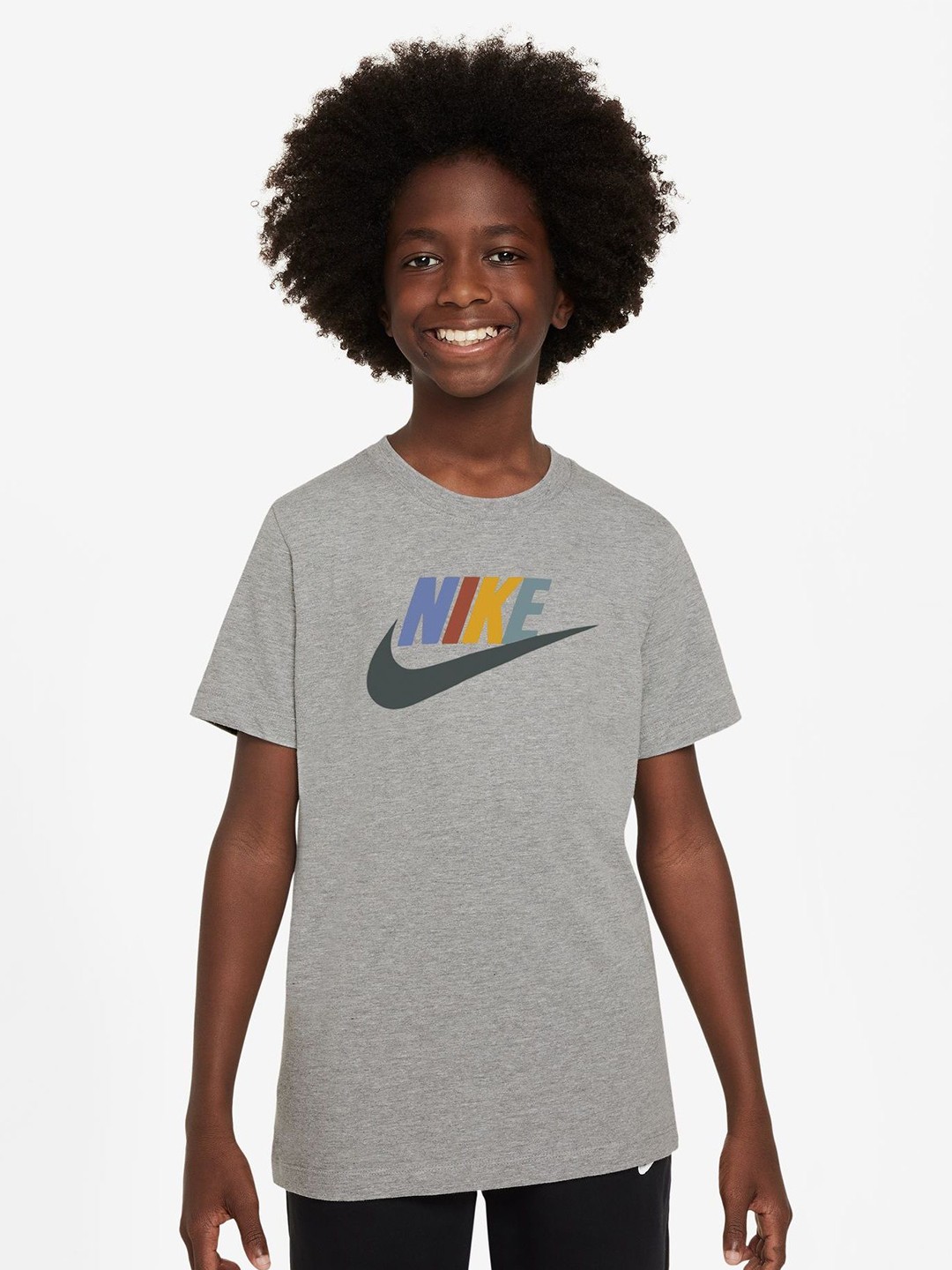

Nike Sportswear Older Kids' T-Shirt, Grey
