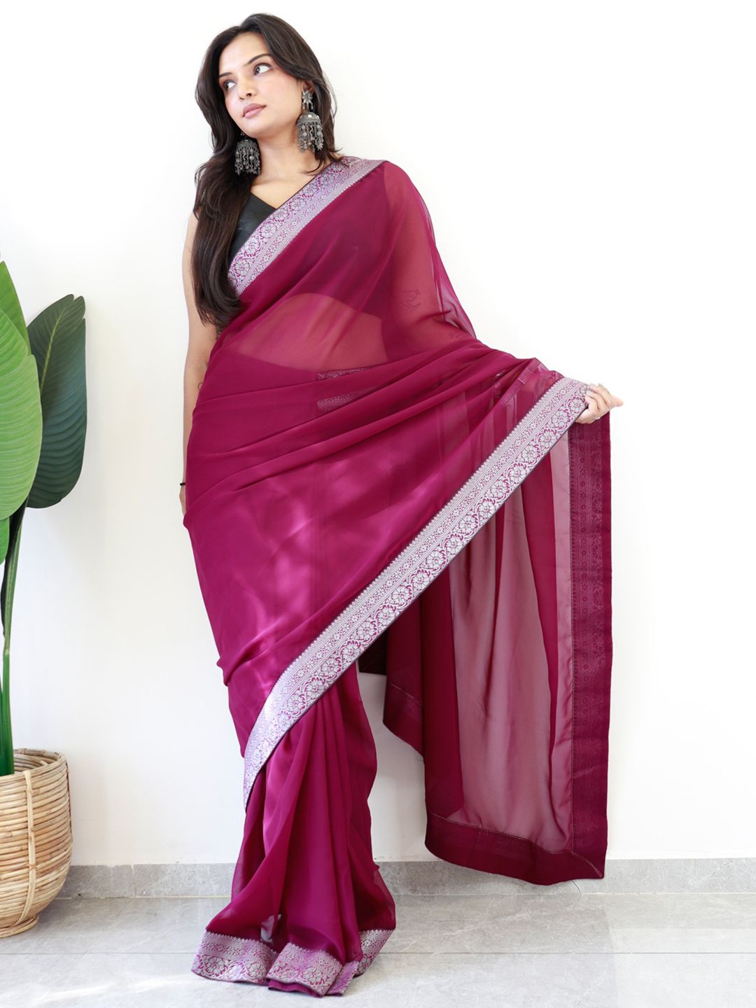 

Mitera Zari Poly Georgette Ready to Wear Saree, Magenta