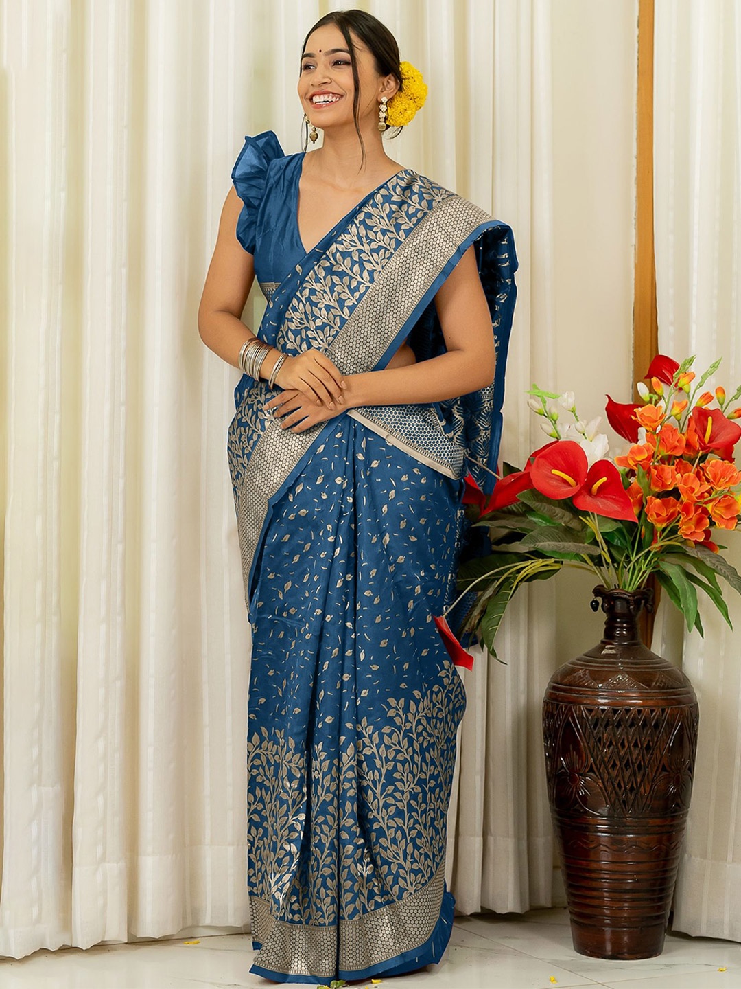 

Subham Woven Design Zari Silk Blend Banarasi Saree, Navy blue