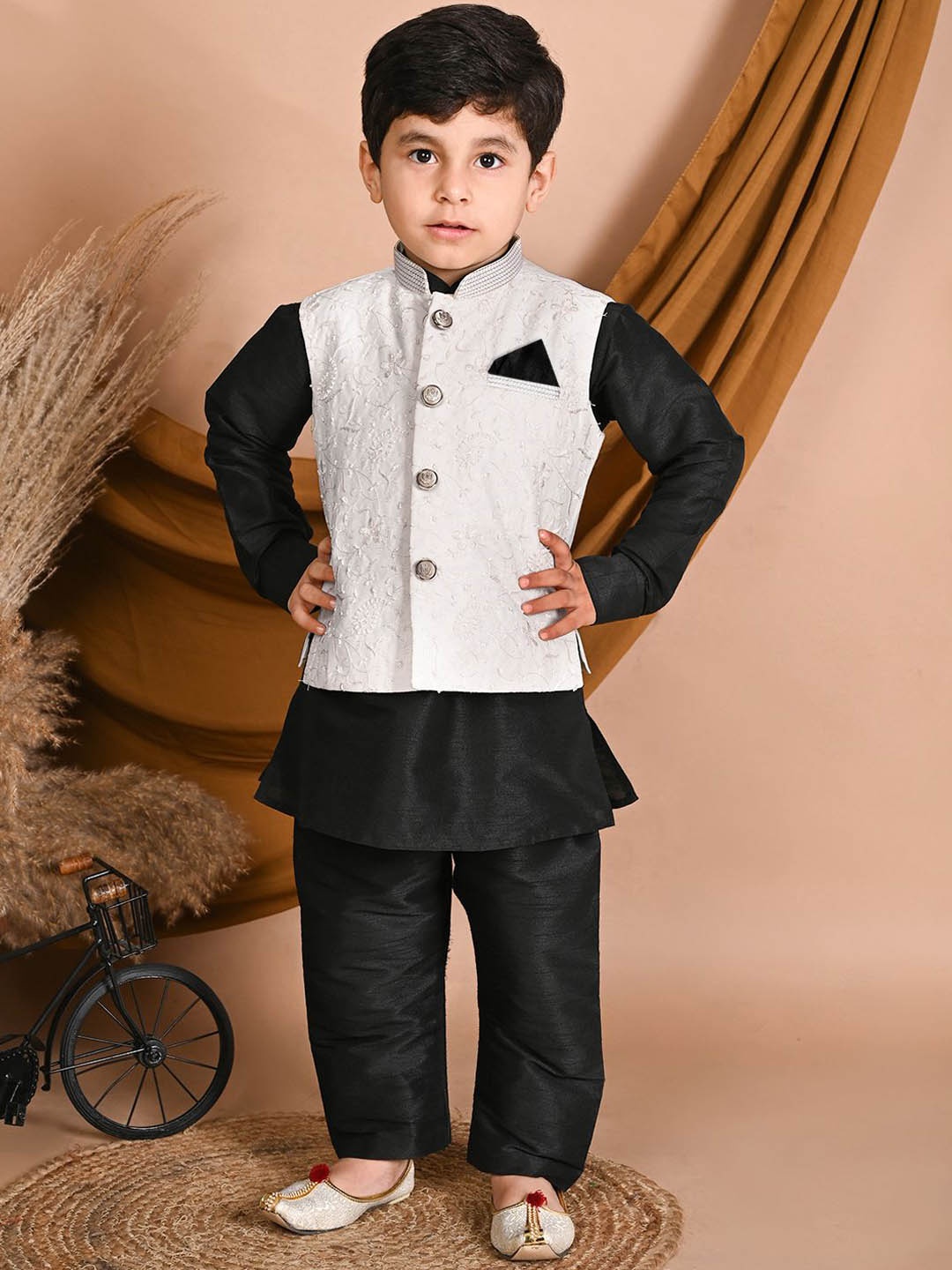 

Pehanaava Boys Mandarin Collar Kurta with Pyjamas & Waistcoat, Black