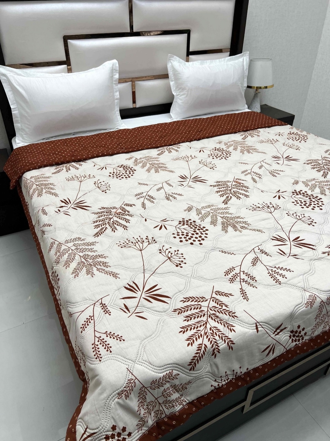 

Pure Decor Doze Brown & White Floral AC Room Reversible King Double Bed Comforter