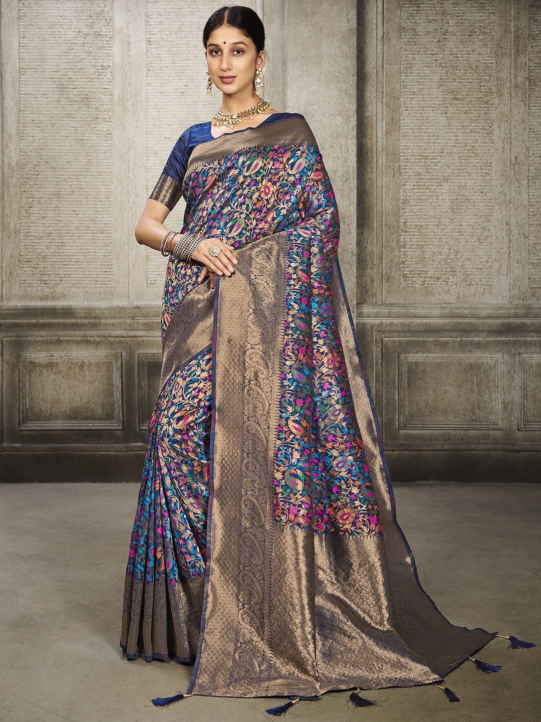 

MAHALASA Ethnic Motifs Zari Pure Silk Banarasi Saree, Navy blue