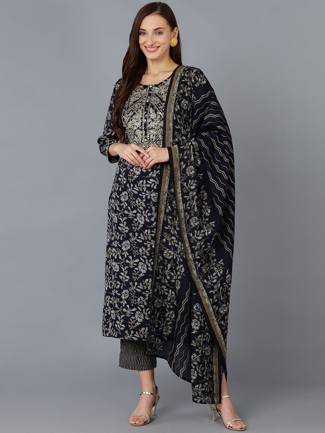 

AHIKA Black Floral Printed Round Neck Straight Kurta with Trousers & With Dupatta
