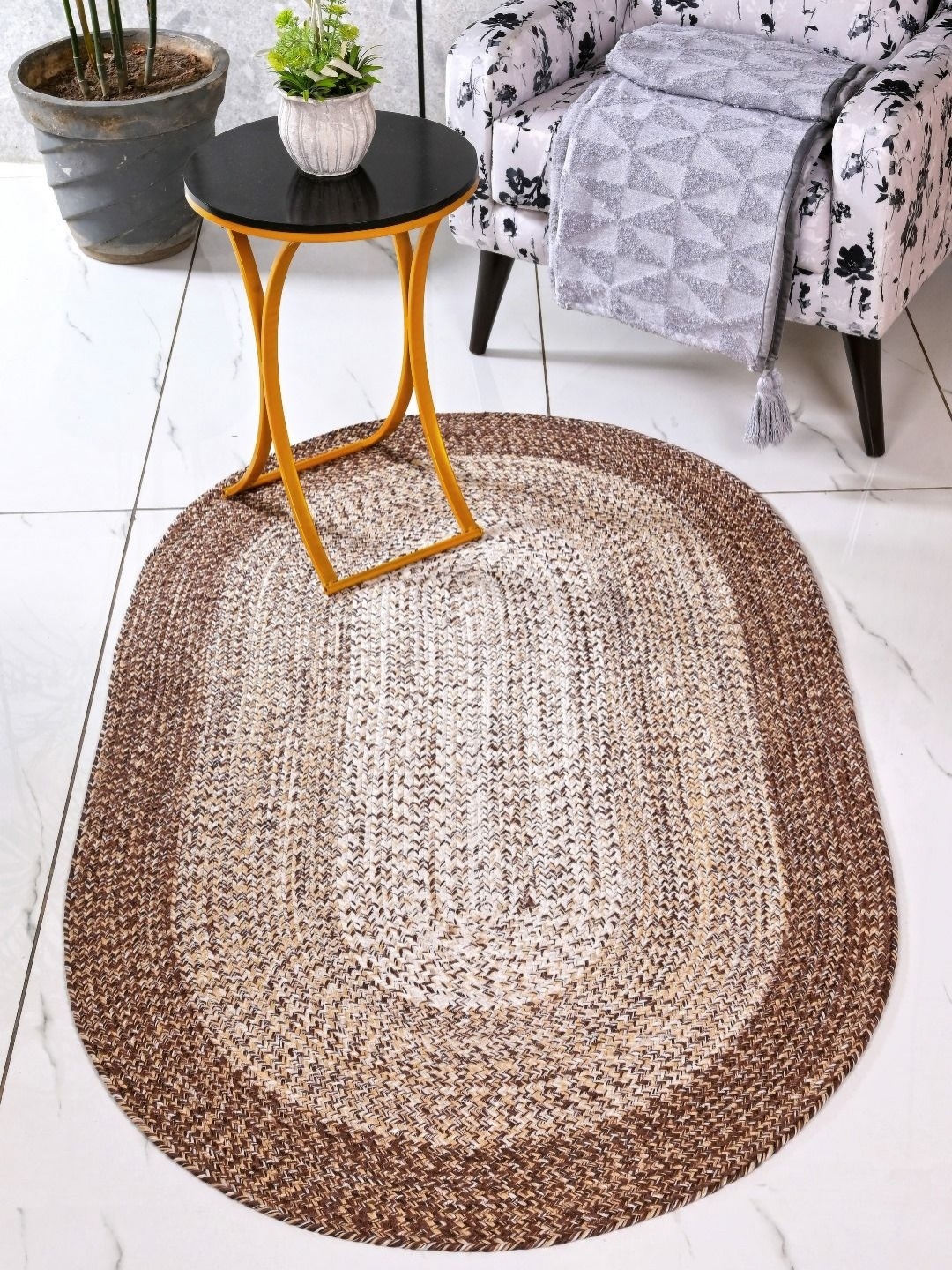 

Saral Home Brown & Off White Geometric Anti-Skid Carpet