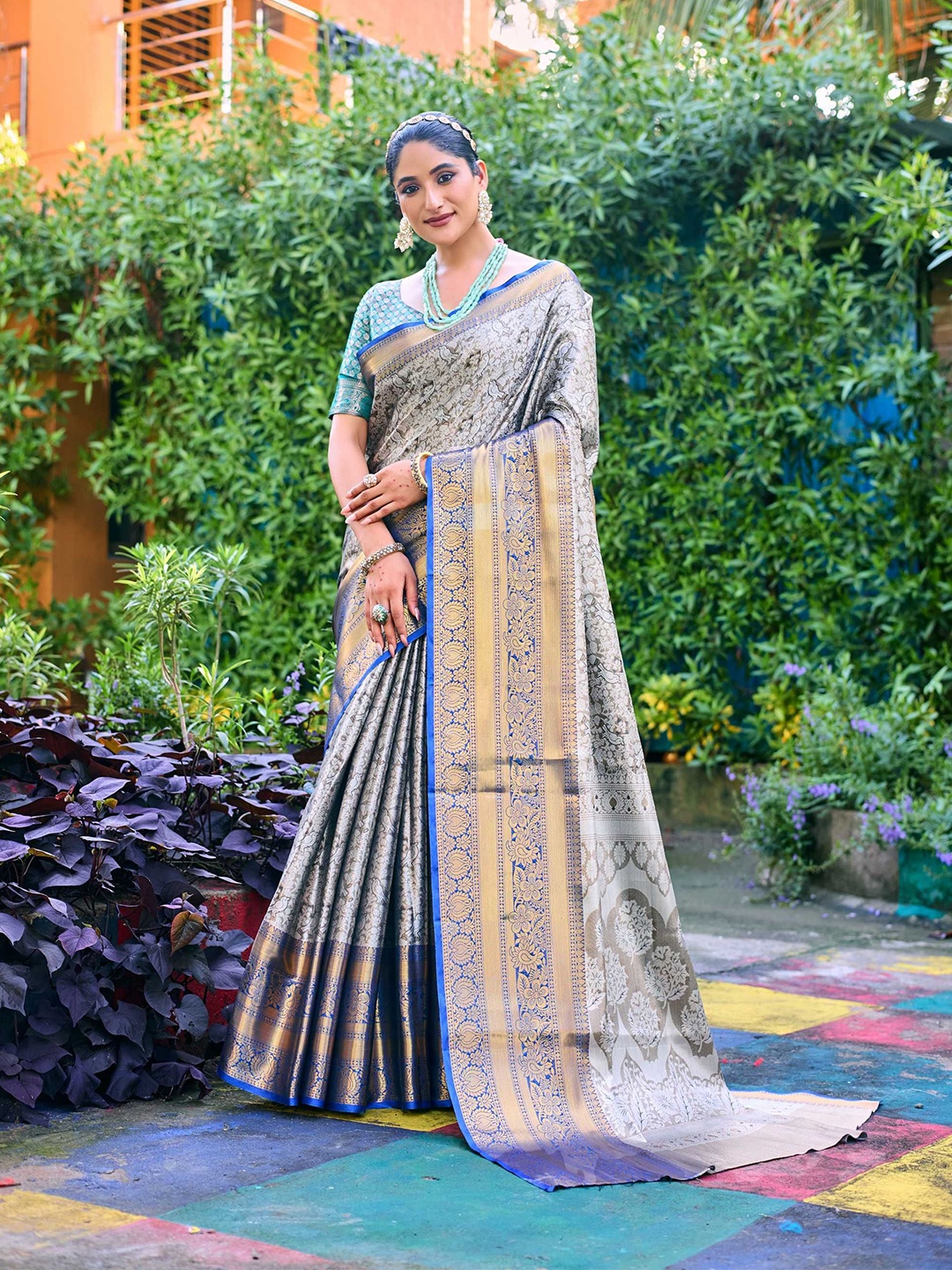 

Kandora Woven Design Zari Pure Silk Banarasi Saree, Brown