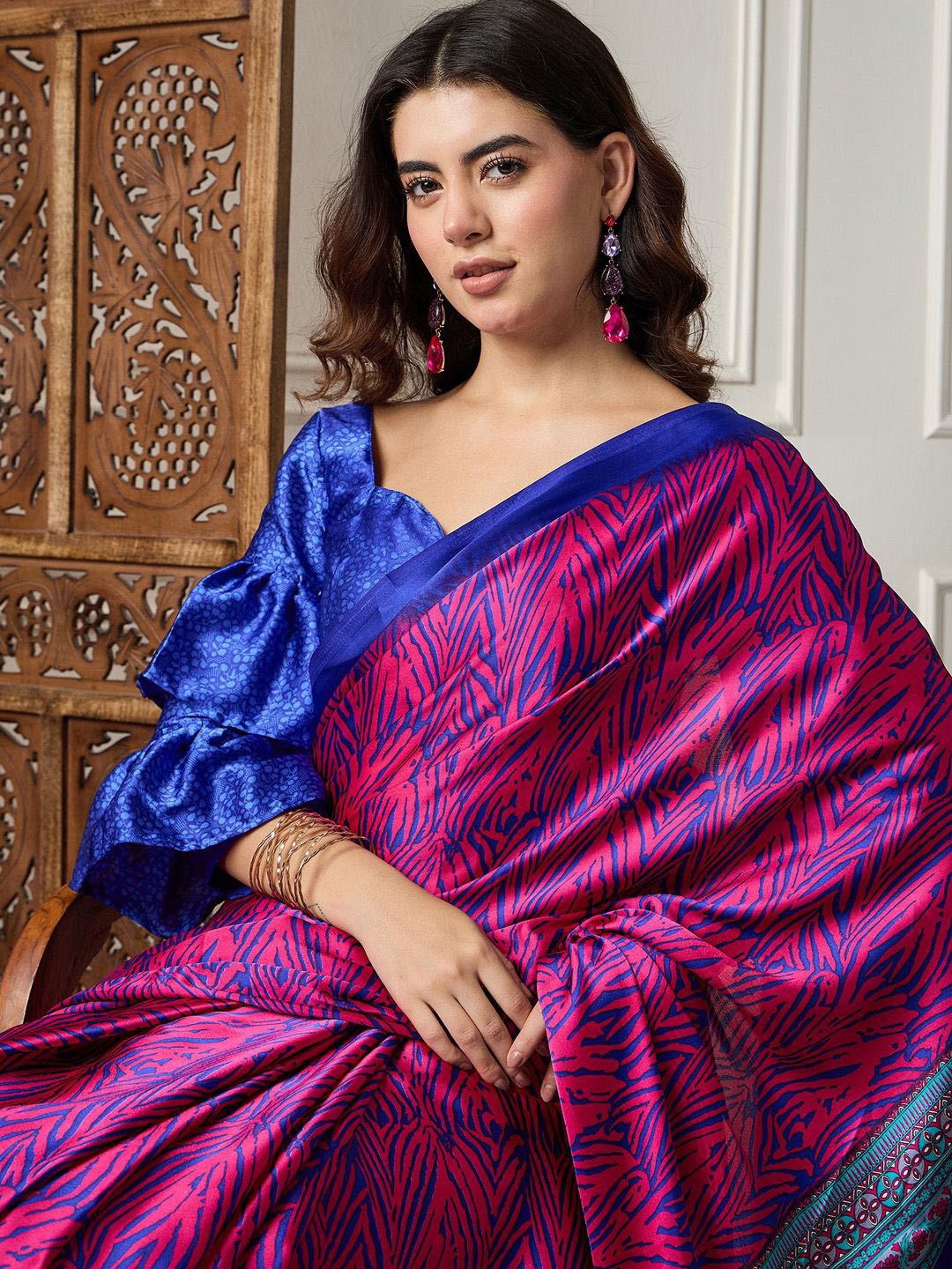 

Sangria Printed Saree With Blouse Piece, Pink