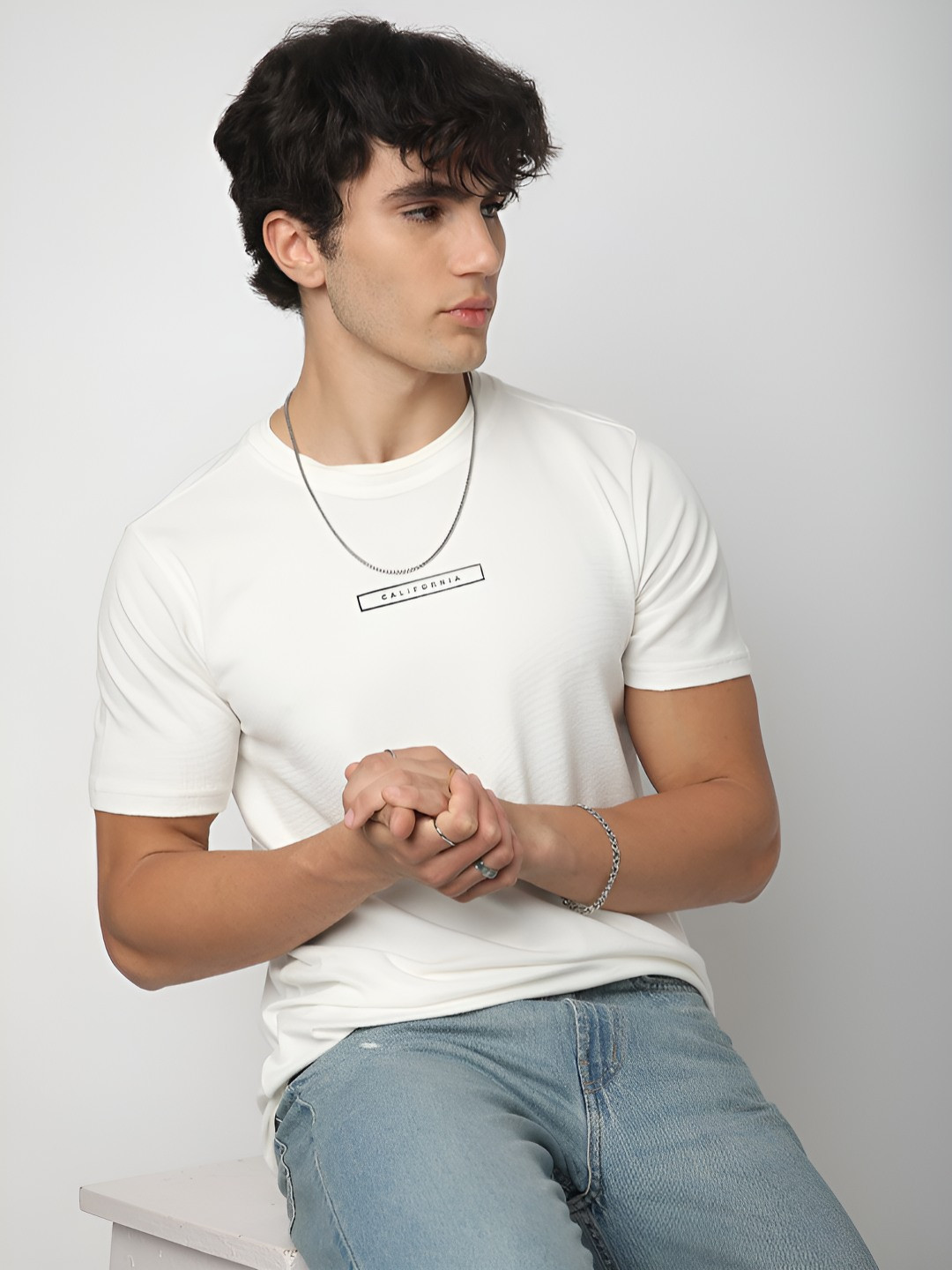 

R&B Men Solid Round Neck Cotton T-shirt, White