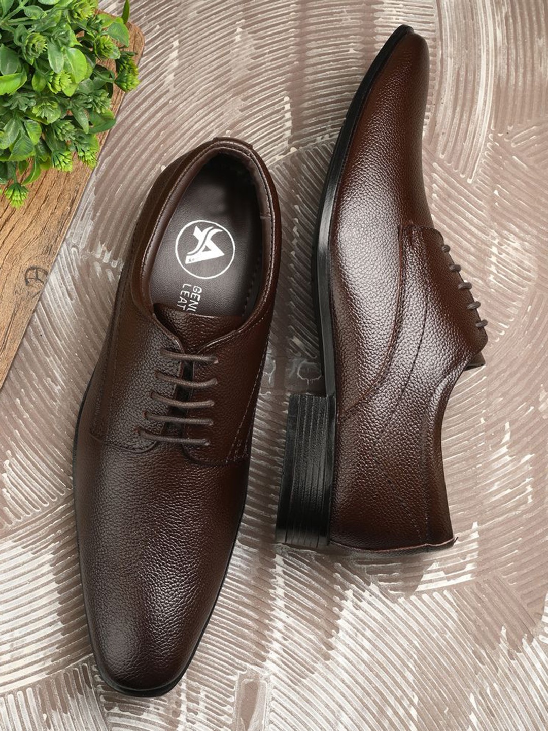 

Auserio Men Leather Formal Derbys, Brown