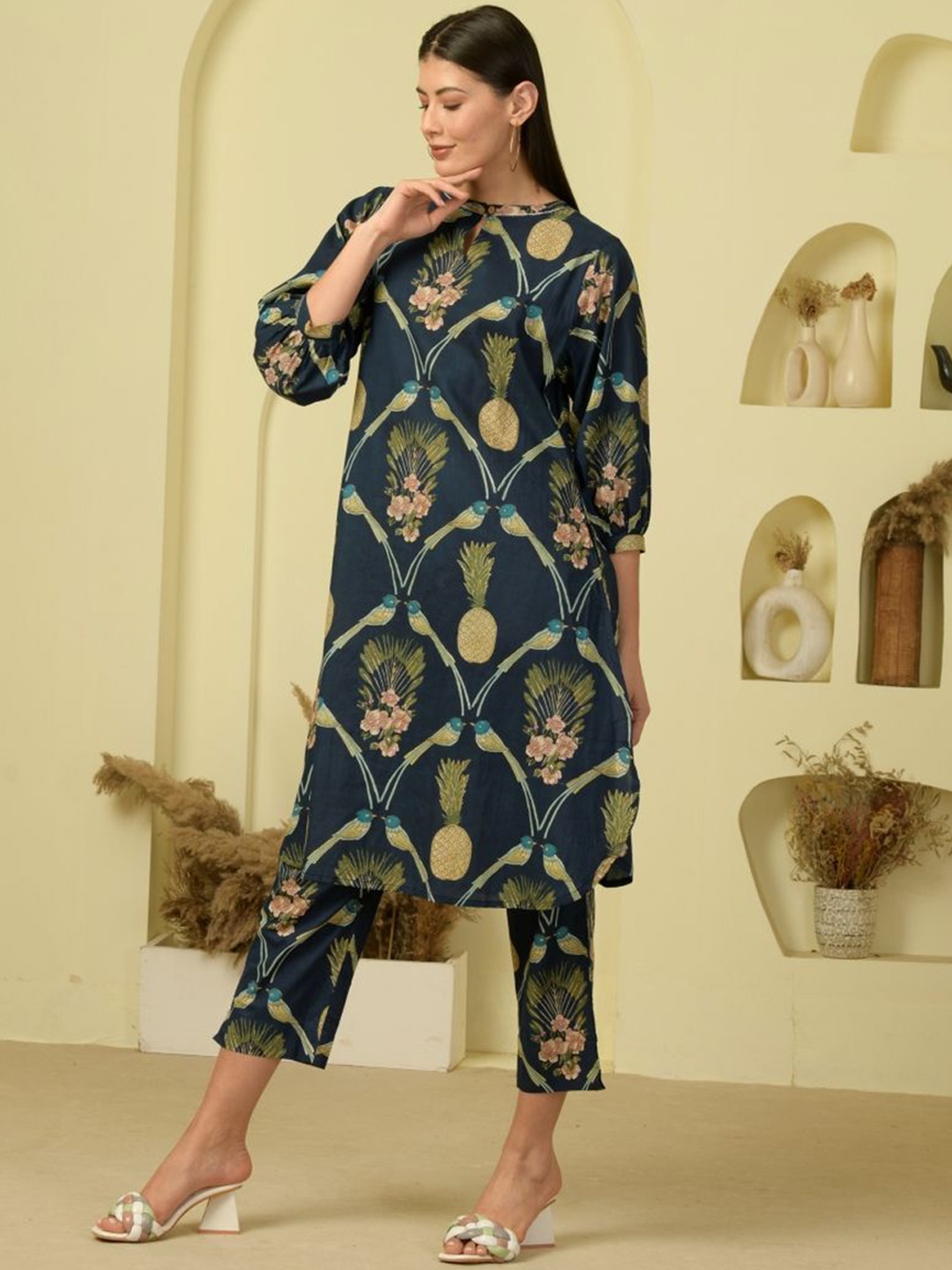 

The Quince Life Conversational Printed Pure Cotton Tunic With Trousers, Blue