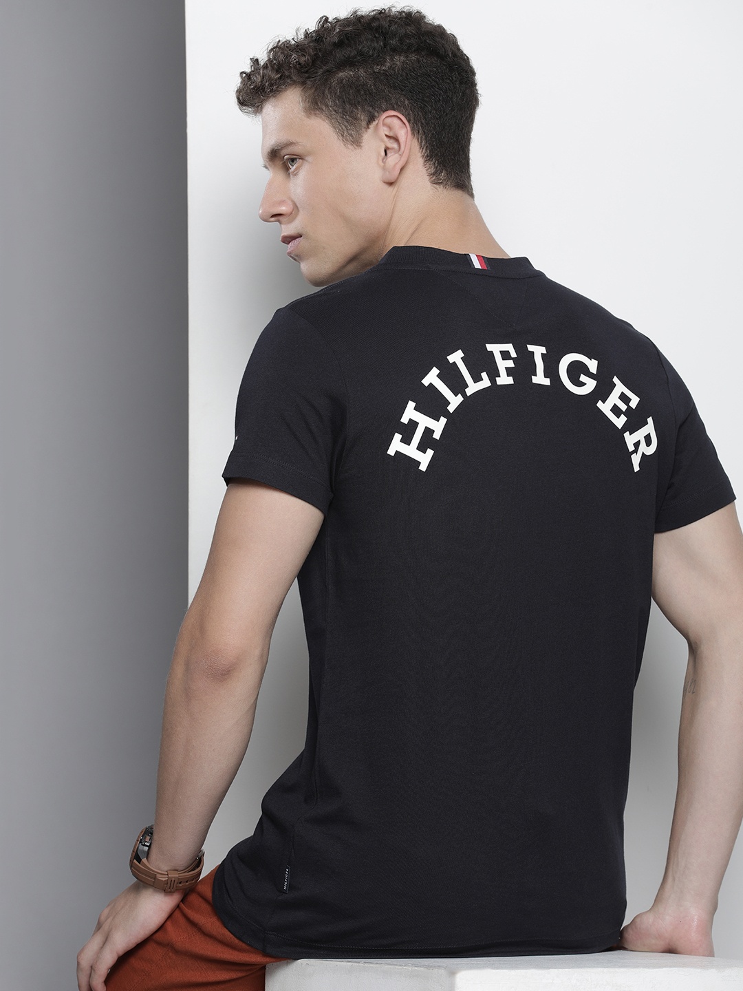 

Tommy Hilfiger Brand Logo Printed Pure Cotton Slim Fit T-shirt, Navy blue