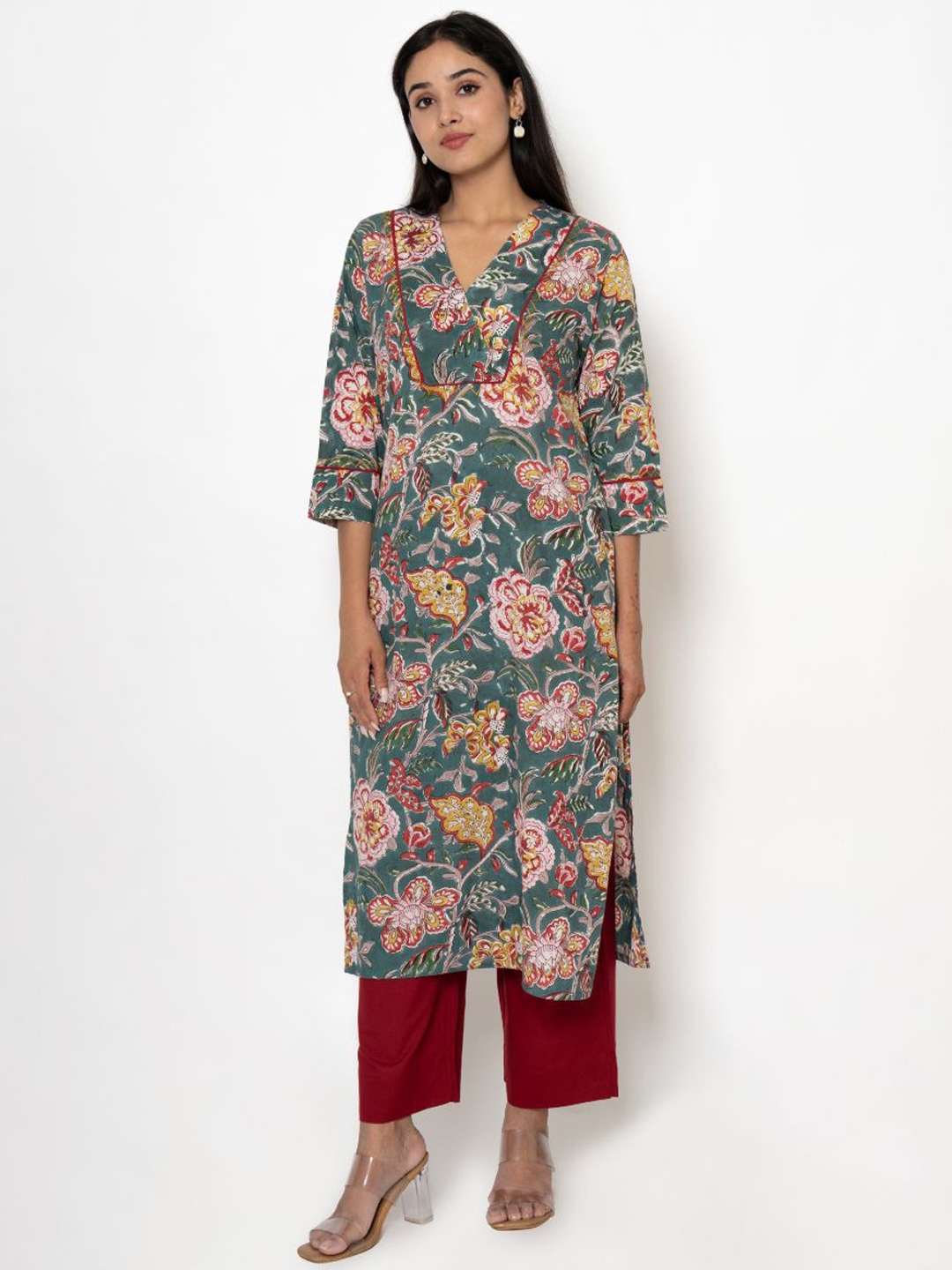 

Kameez by Pooja Kejriwal Floral Printed V-Neck Pure Cotton Kurta With Trouser, Green