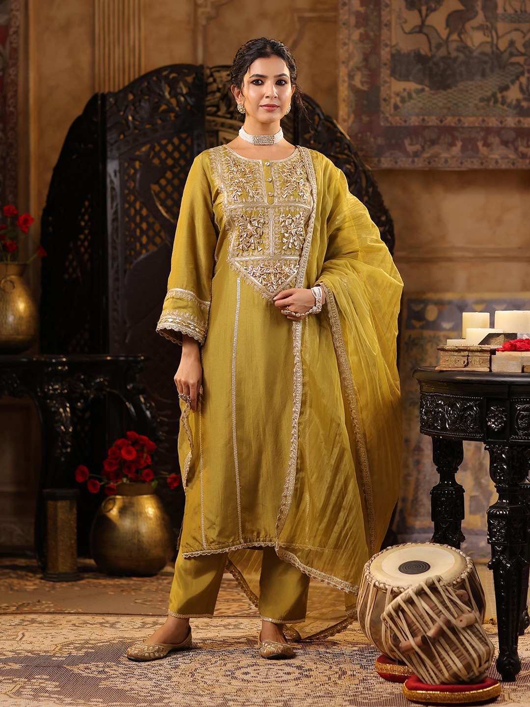 

SCAKHI Ethnic Motifs Embroidered Gotta Patti Dupion Silk Kurta with Trousers & Dupatta, Olive