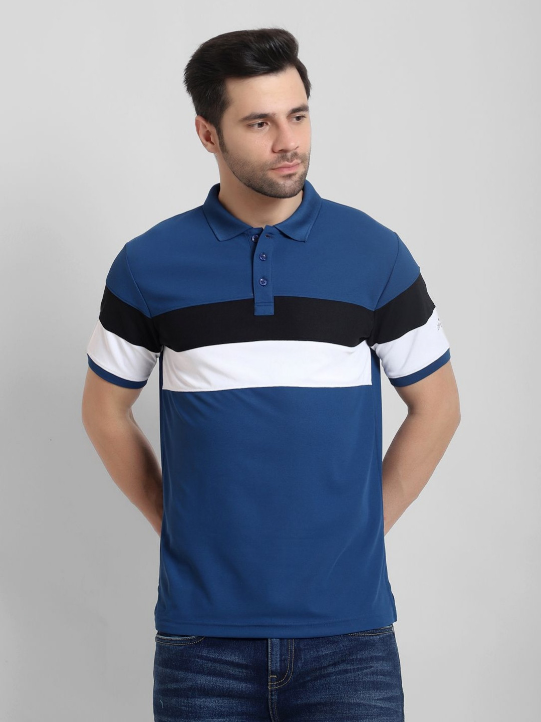 

Canjuice Men Colourblocked Polo Collar T-shirt, Blue