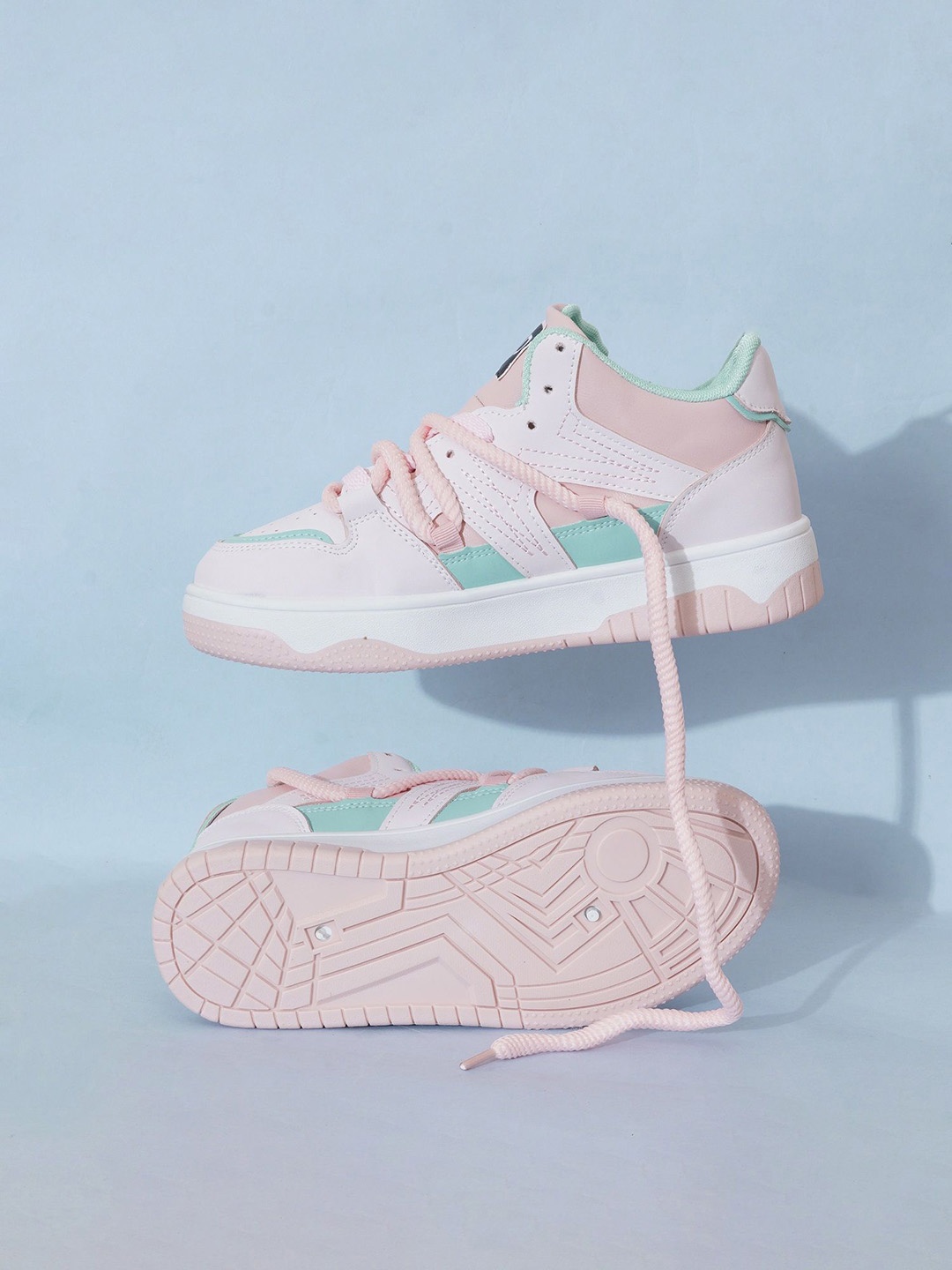 

THE WHITE POLE Women Sneakers, Pink
