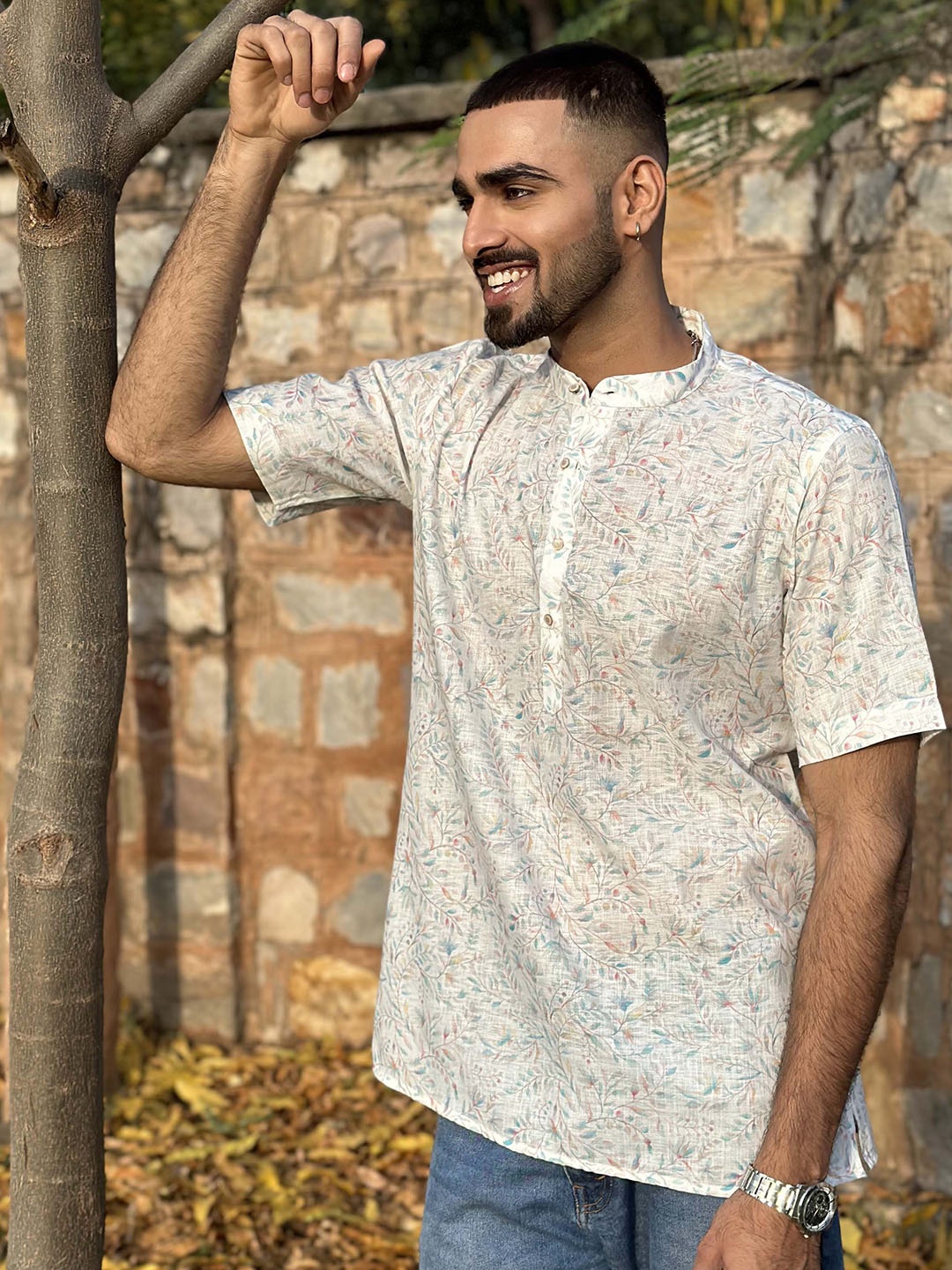 

Ethnic India Floral Printed Mandarin Collar Straight Short Kurta, White