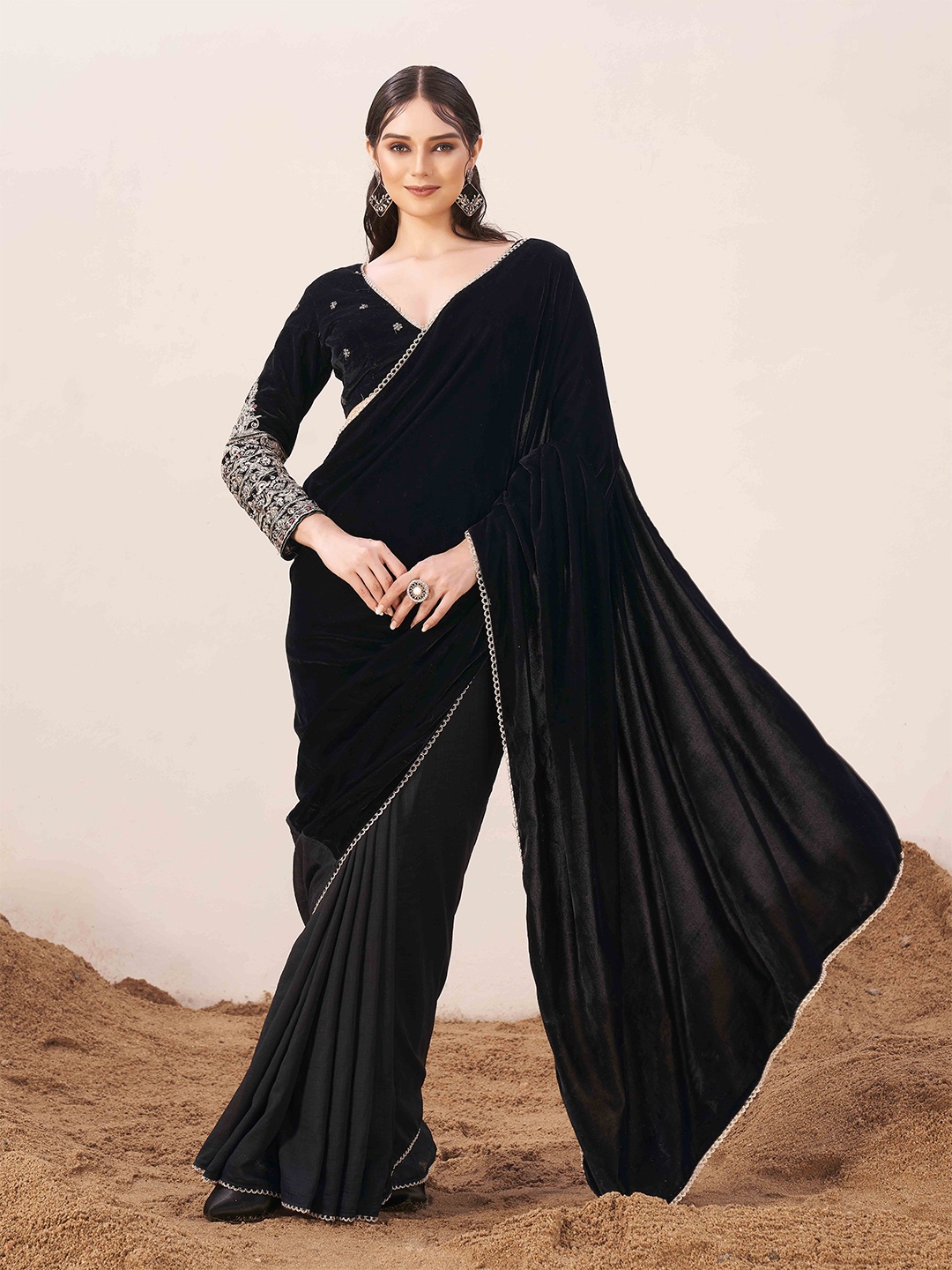 

Tikhi Imli Sequinned Velvet Saree, Black