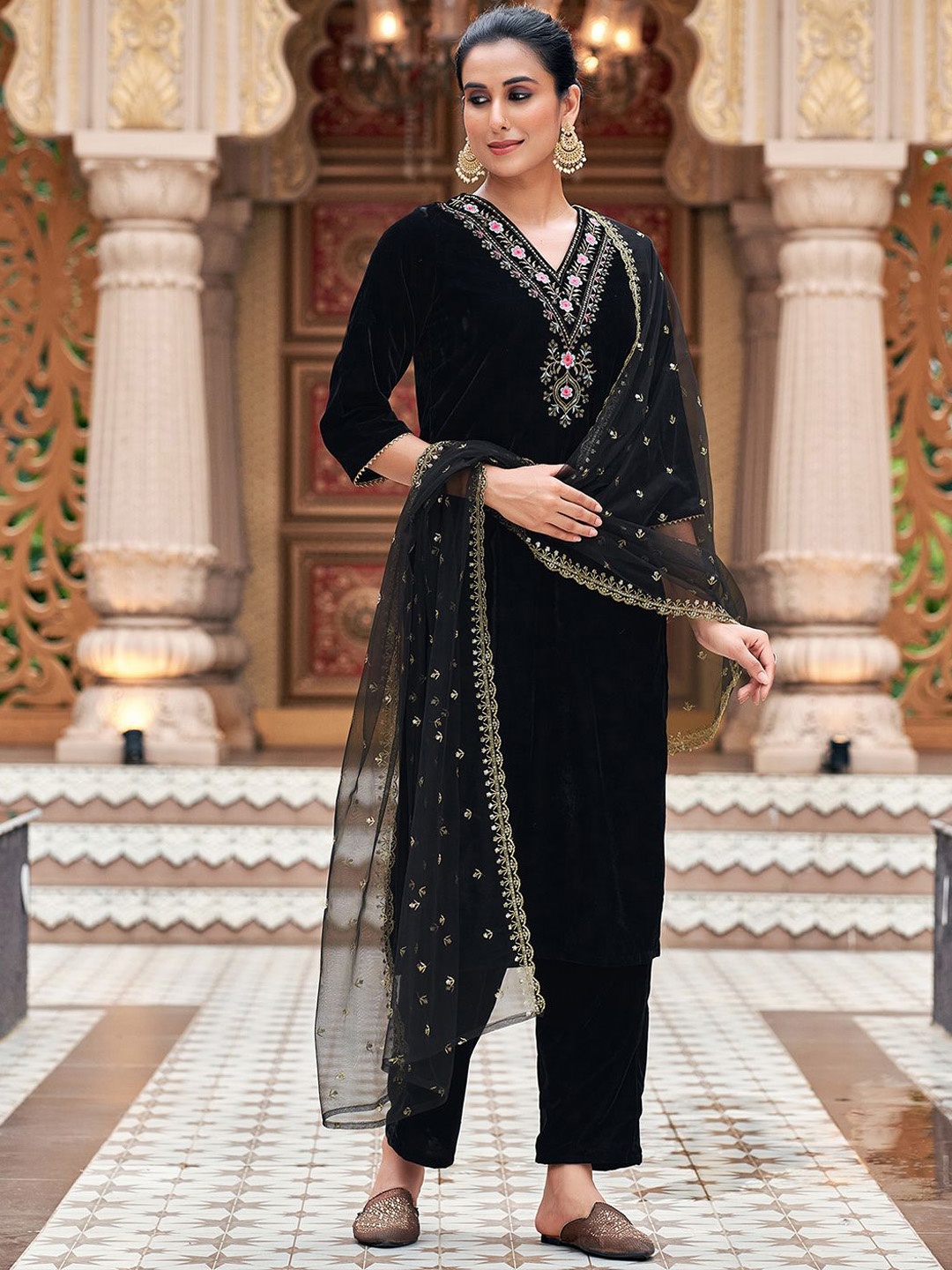 

KALINI Floral Embroidered Sequinned Velvet Straight Kurta With Trousers & Dupatta, Black