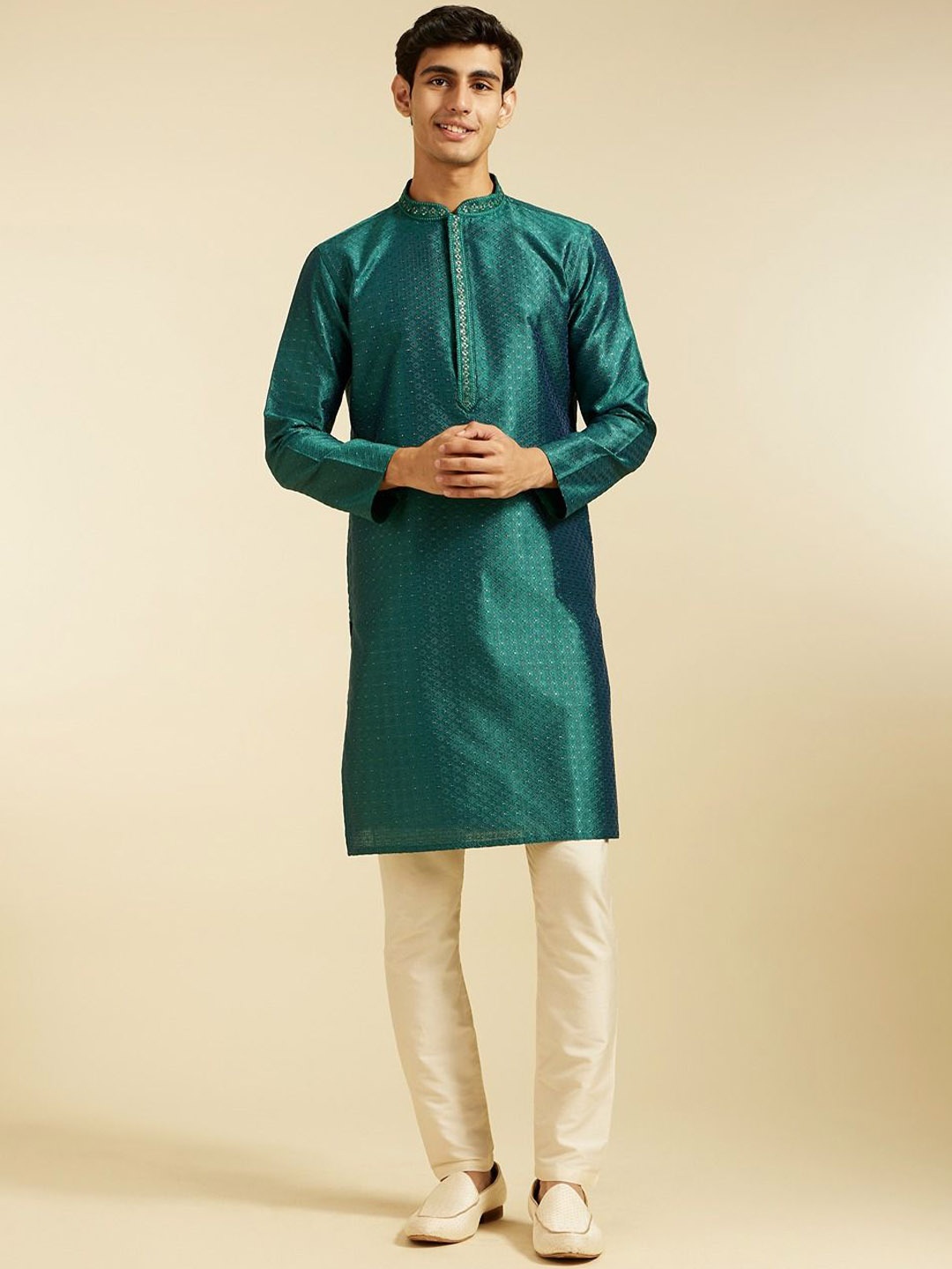 

Diwas by Manyavar Ethnic Motifs Woven Design Thread Work Mandarin Collar Kurta, Teal